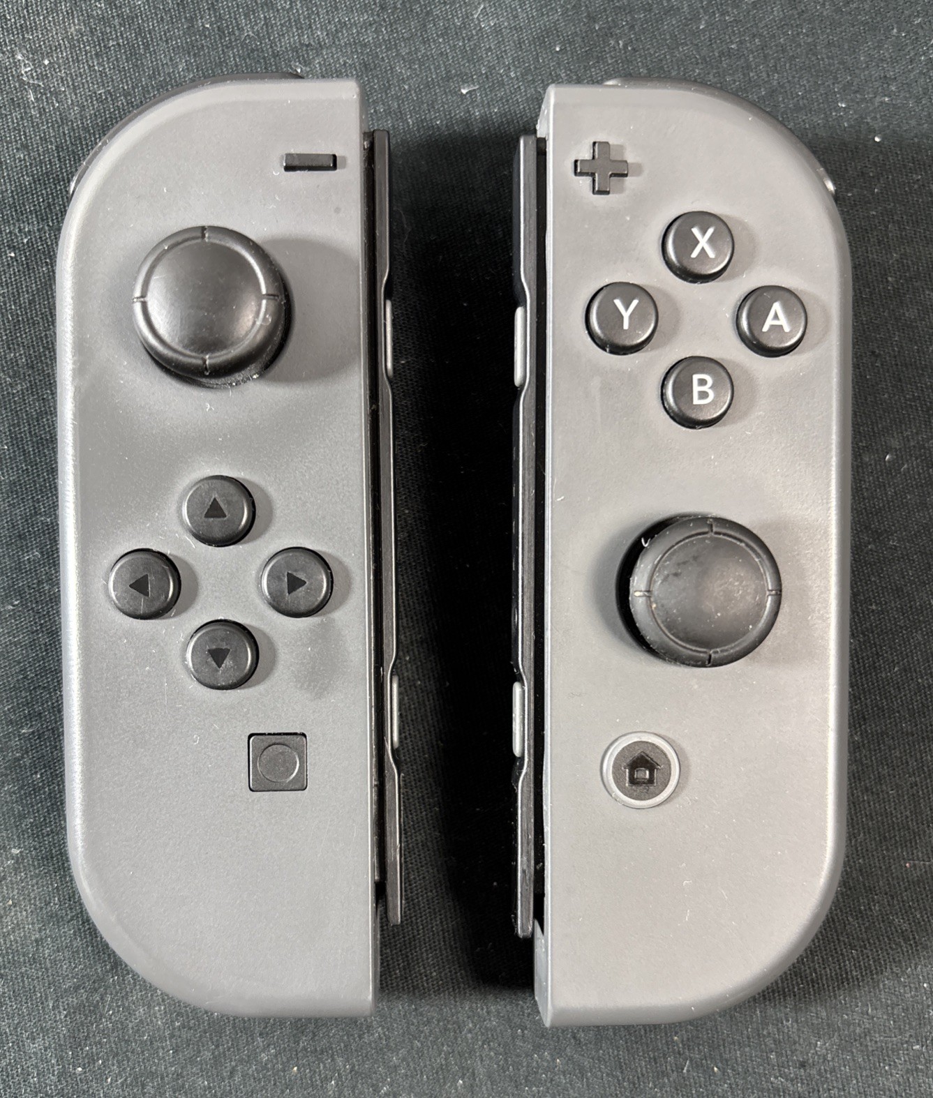 Nintendo Switch HAC-001 Console Tablet w/ Grey Joycons – Tested (Cosmetic Wear)