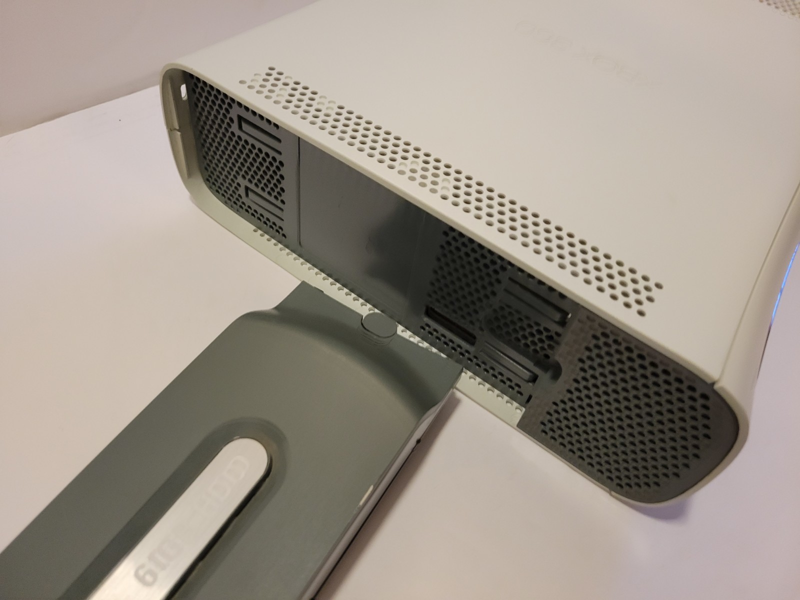 Microsoft Xbox 360 Console System With Power Cable Cord 60GB White Tested