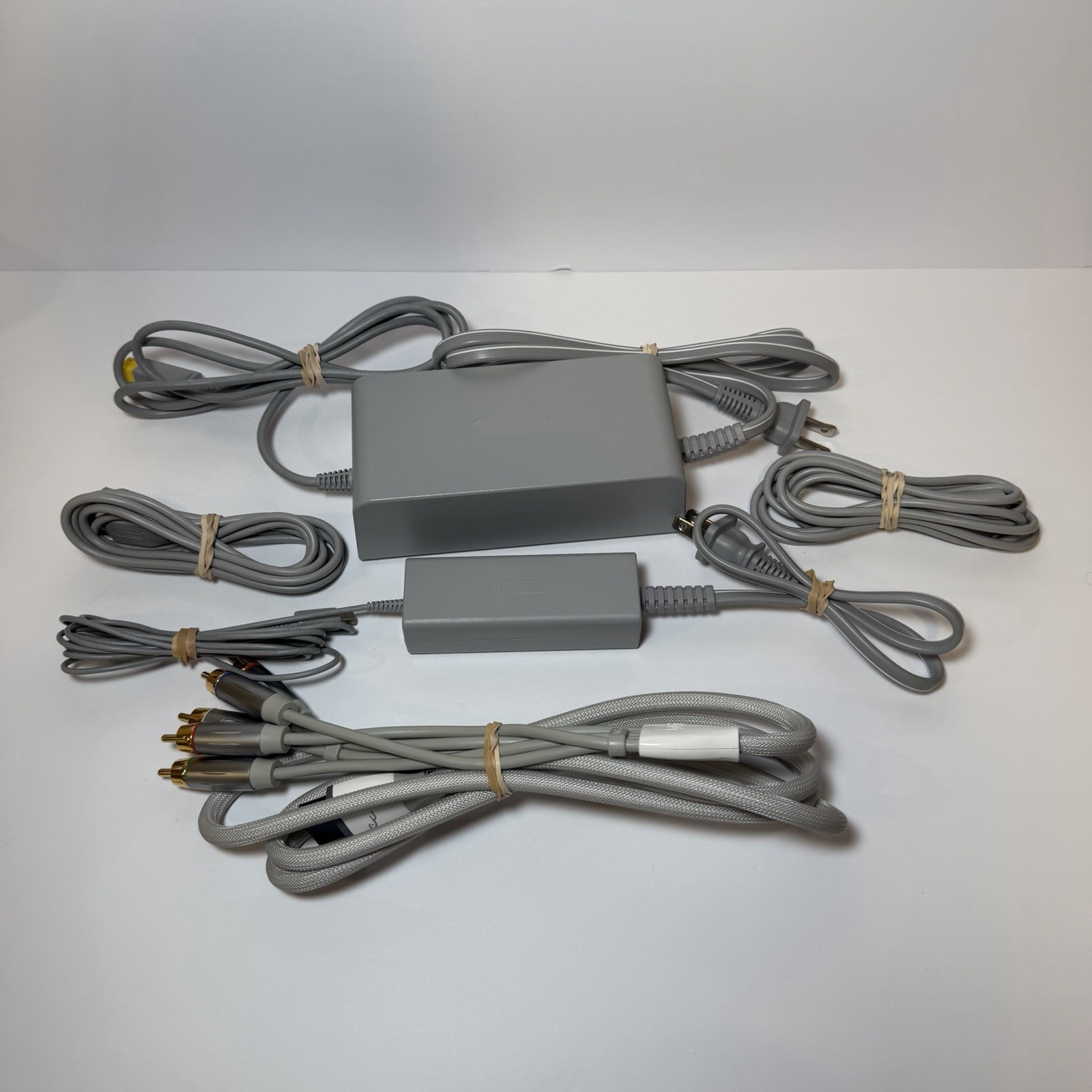 Nintendo Wii U 32GB Black Console Gamepad Cords Two Controllers Tested Working