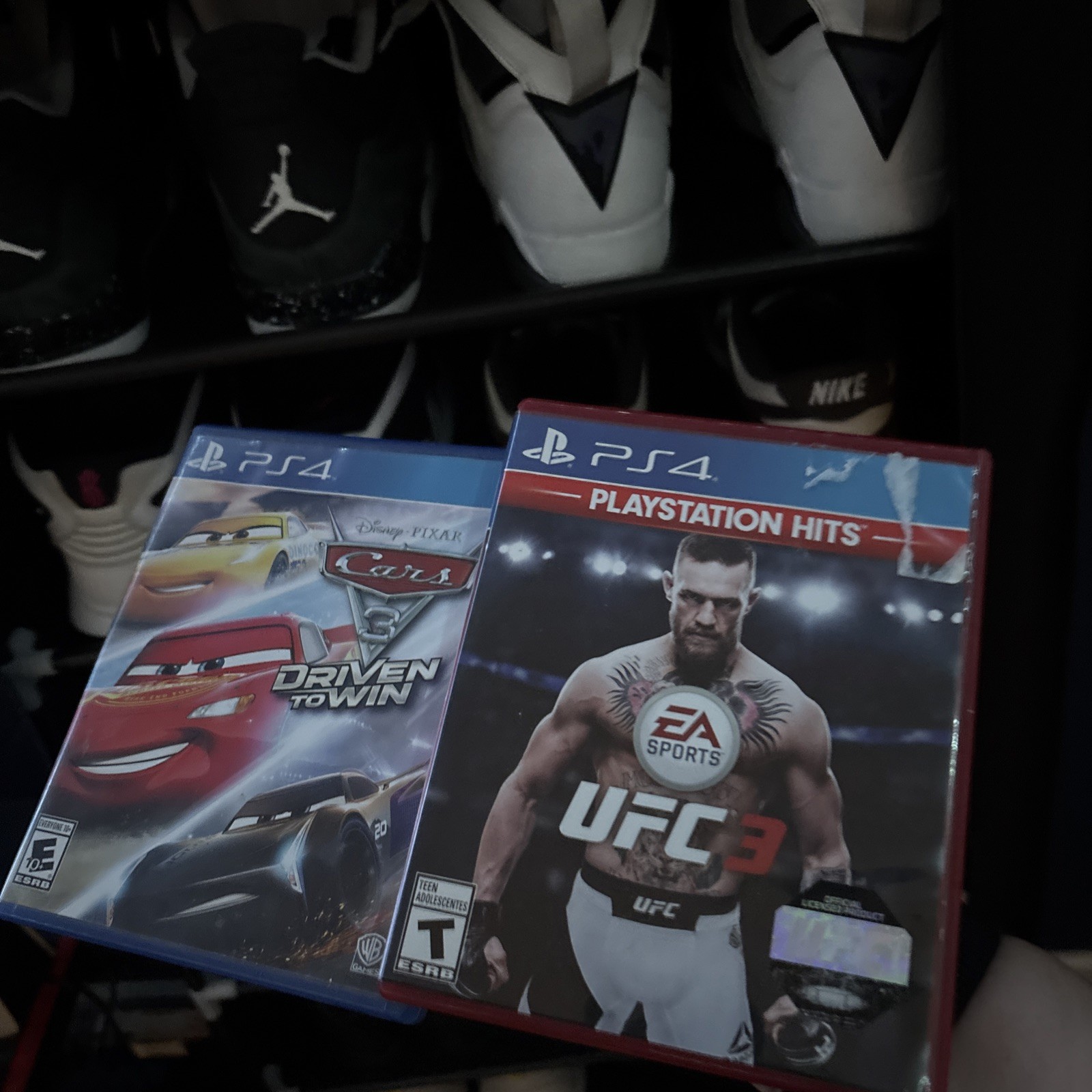 PS4 Perfect Condition HDMI Cord And Games Included. PS4 120$ Games 10-15$