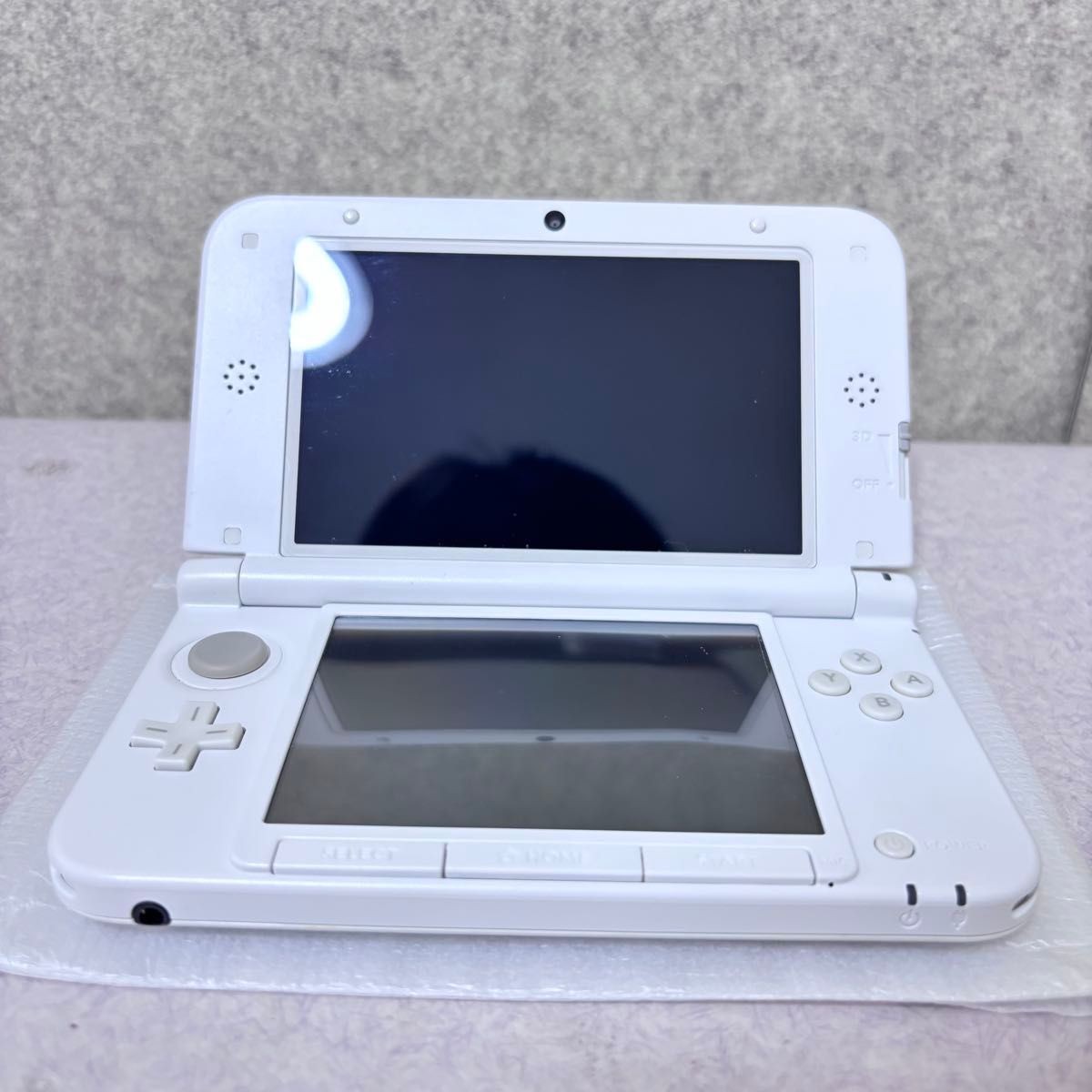 Nintendo 3DS LL White SPR-001 (JPN) Game Console Box