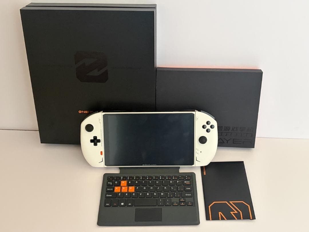 ONEXPLAYER 2 PRO Ryzen 7 7840U 32GB 1TB Handheld Gaming PC Windows 11