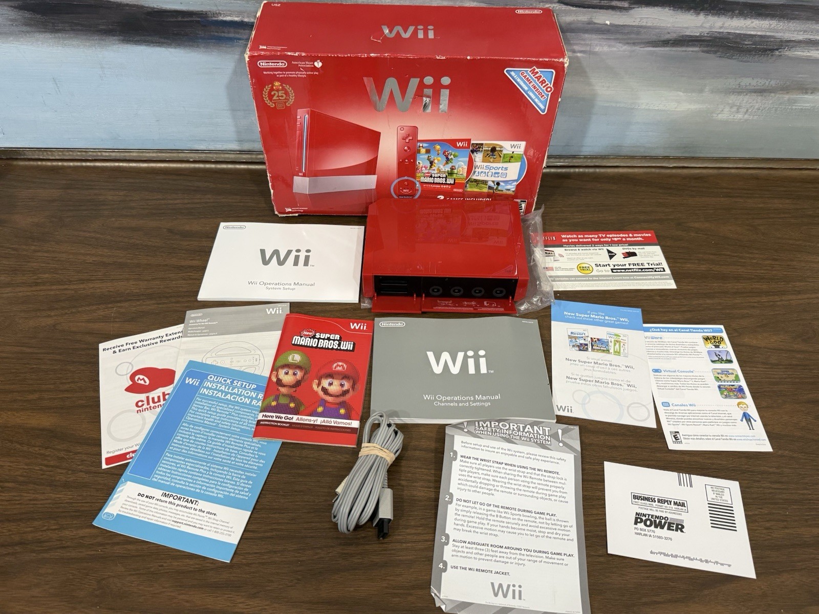Nintendo Wii Red Console & Box RVL-001 (USA) Super Mario Bros. 25th Anniversary