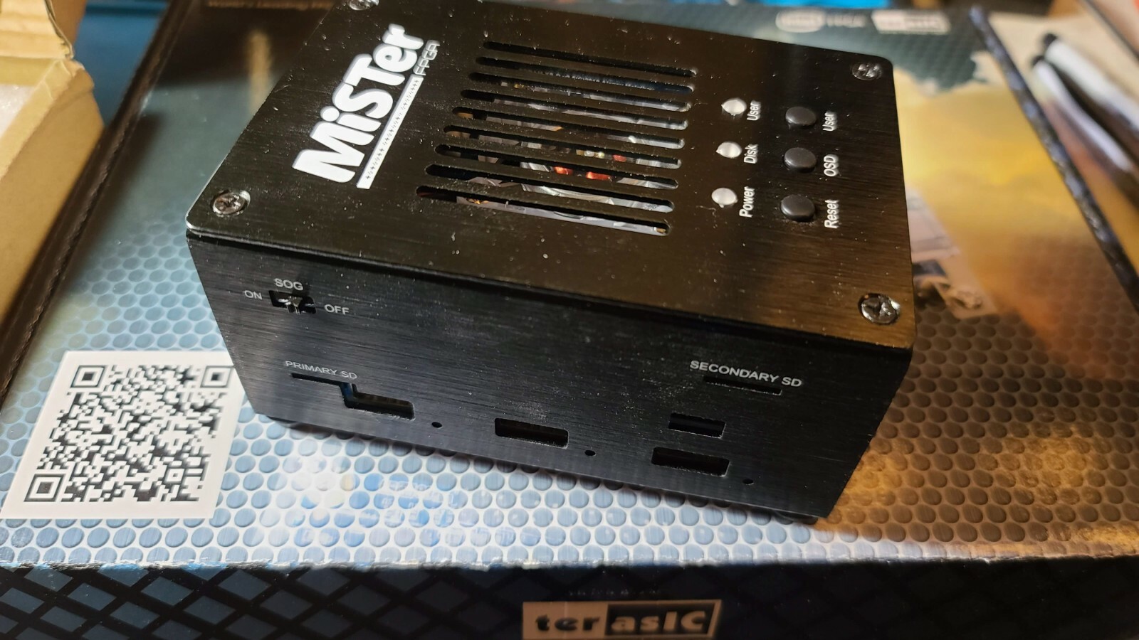 MiSTer FPGA Terasic DE10 Nano + 256GB SD preloaded + Case + 128MB + USB HUB + IO