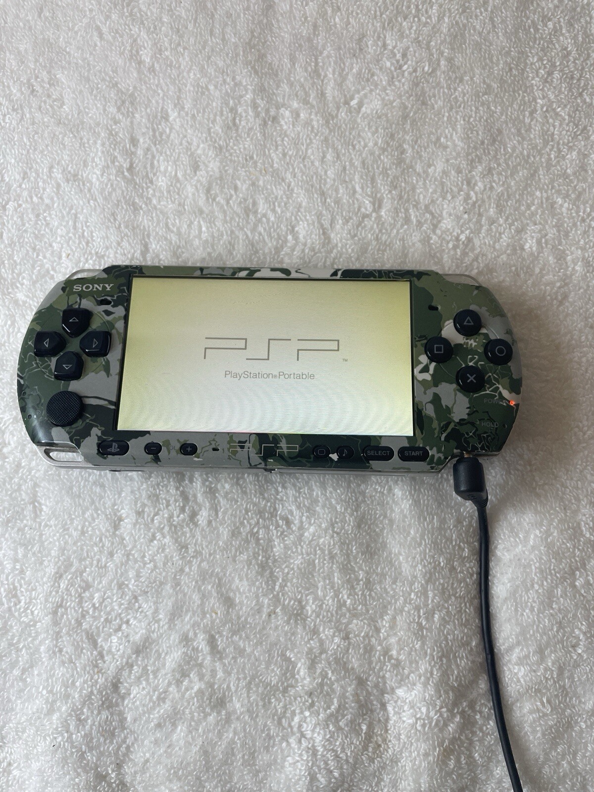 Sony PSP-3001 USA Metal Gear: Peace Walker Big Boss Limited Edition Console-RARE