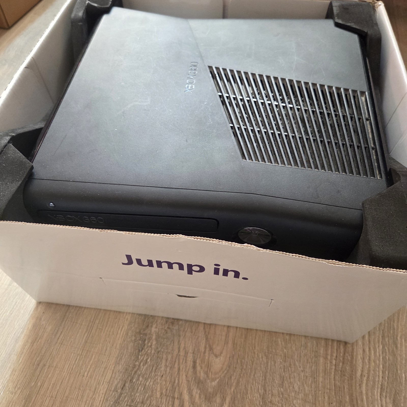 Microsoft Xbox 360 S Gaming Console and Kinect – Black