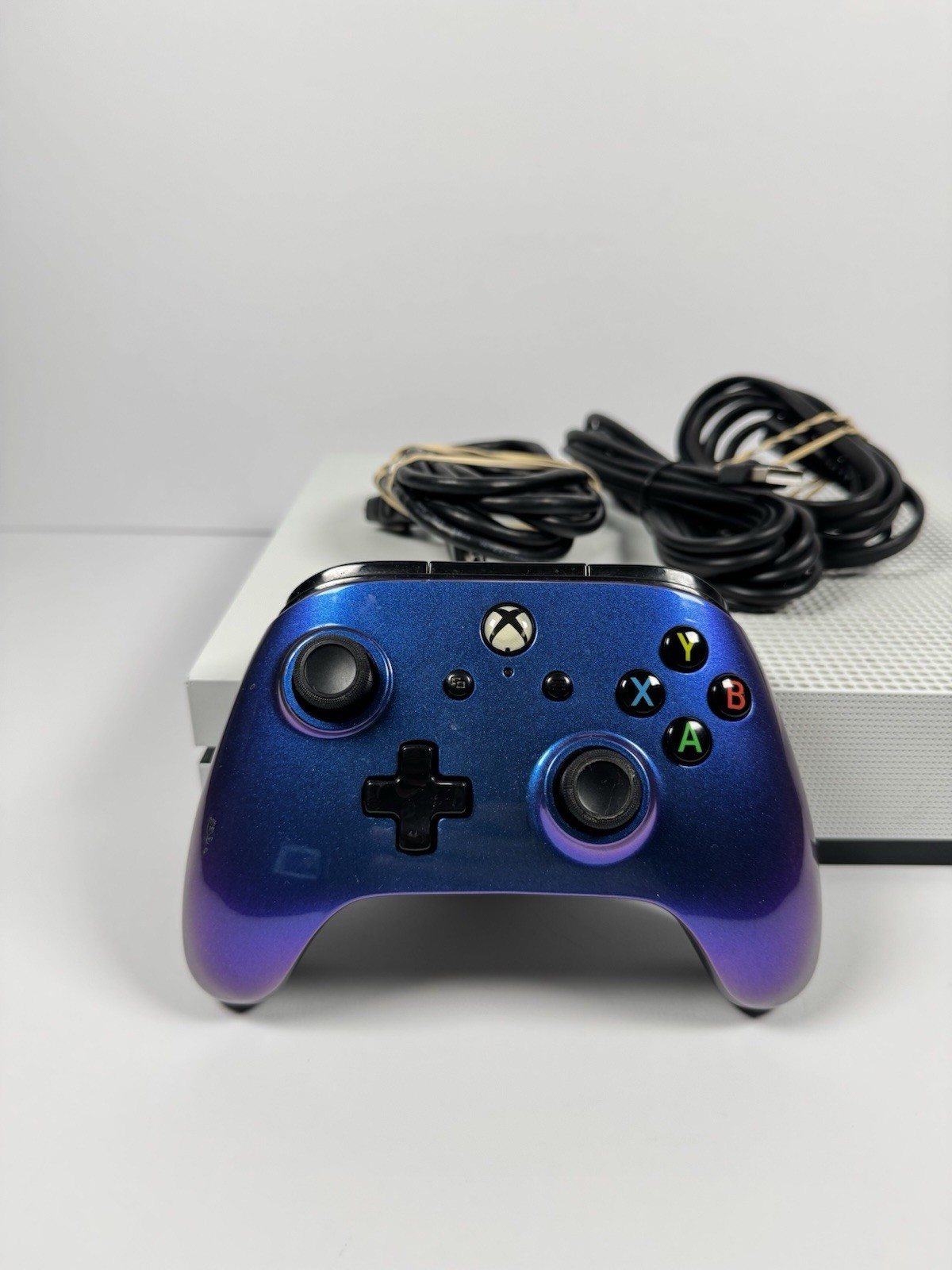 Microsoft Xbox One S White Console 1TB – Controller + Cables