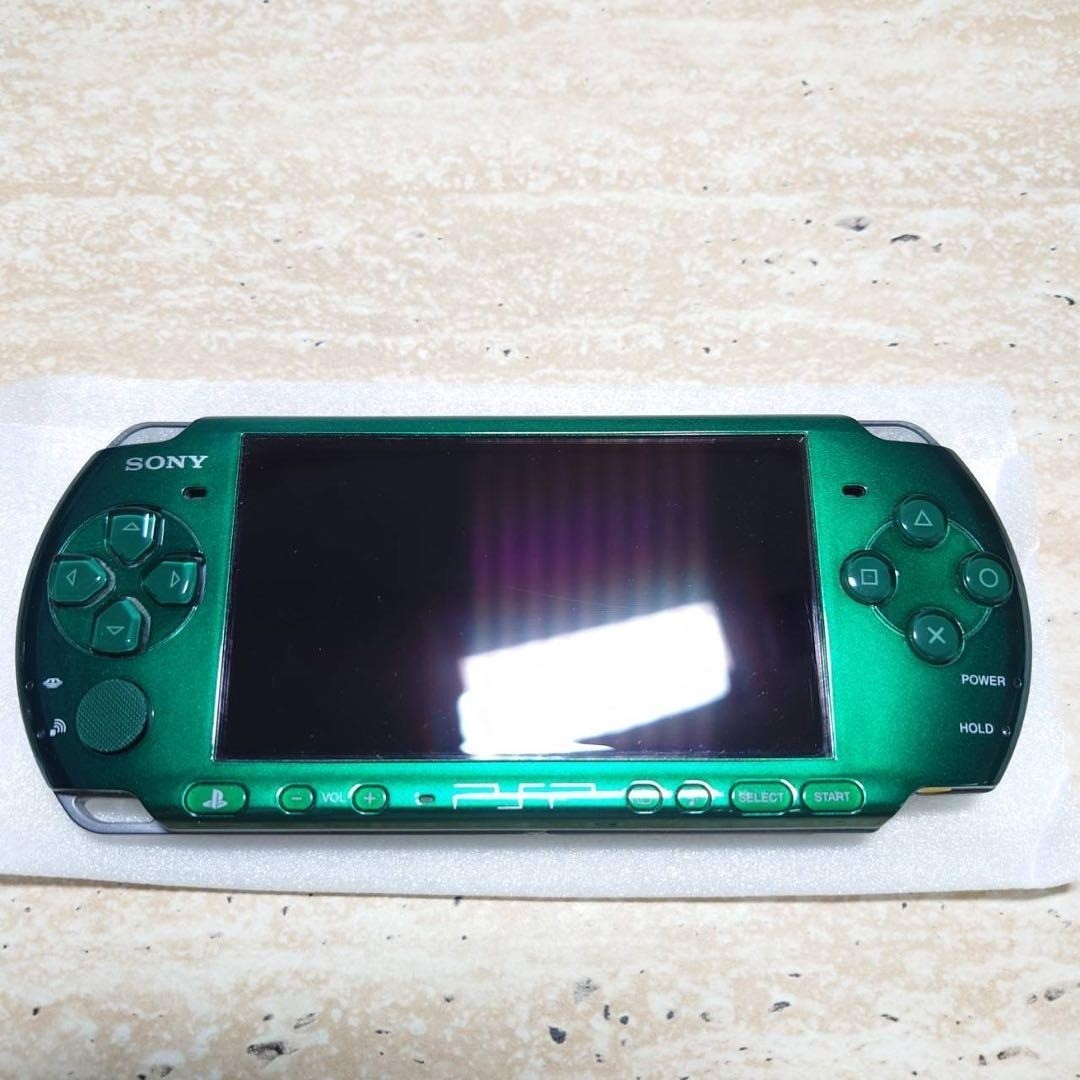 Sony PSP 3000 Spirited Green Complete in Box Near Mint Limited Edition 7075