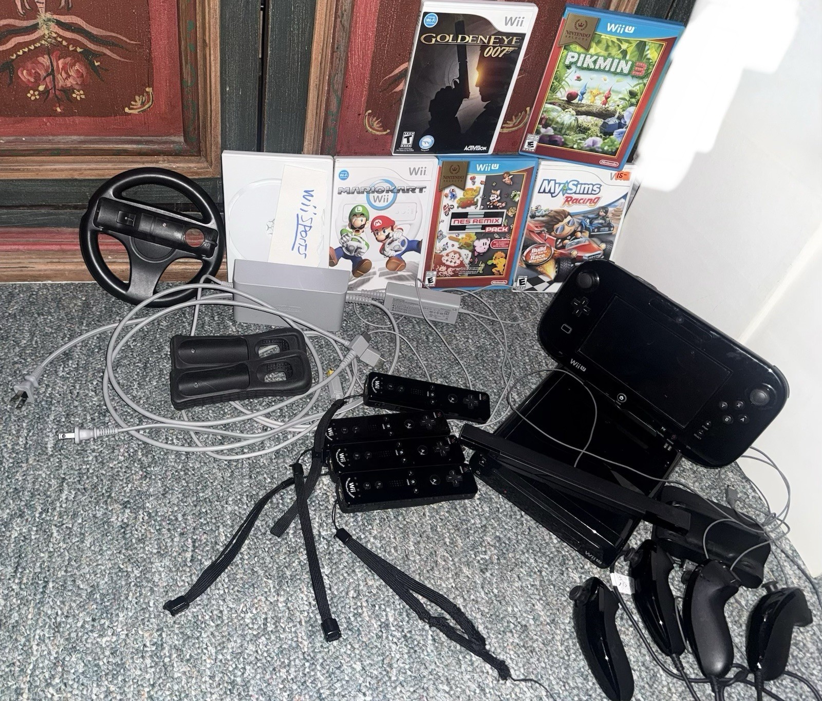 Nintendo Wii U Console Bundle + GamePad, 4 motion Controllers, 6 Games – Tested