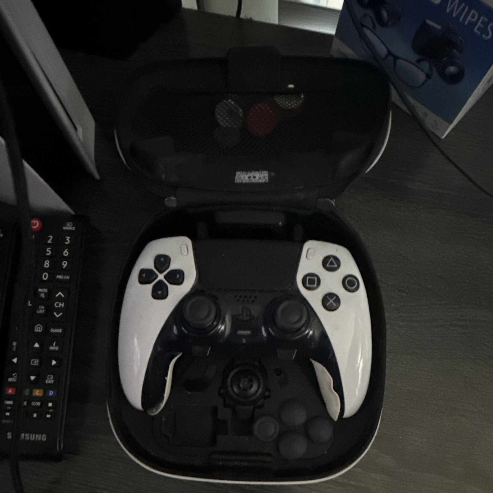 Sony PlayStation 5 Digital Edition Console 825GB 4K UHD + edge controller