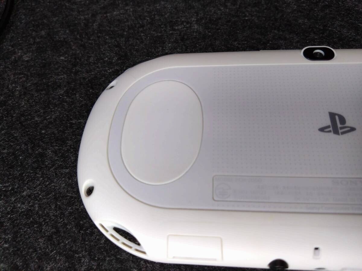 PS Vita Glacier White PCH 2000 ZA22 Console only PSV Slim [H]
