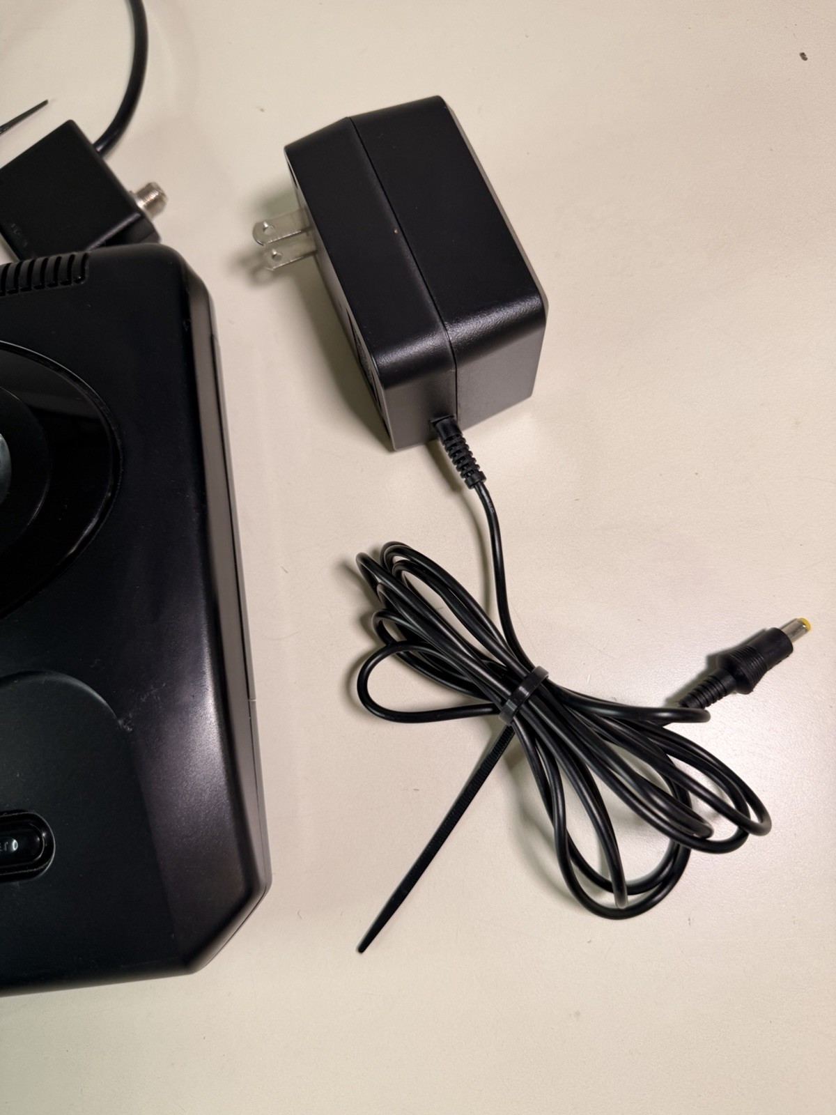 Sega Genesis MK-1631 2 Controllers Power And A/V Cables