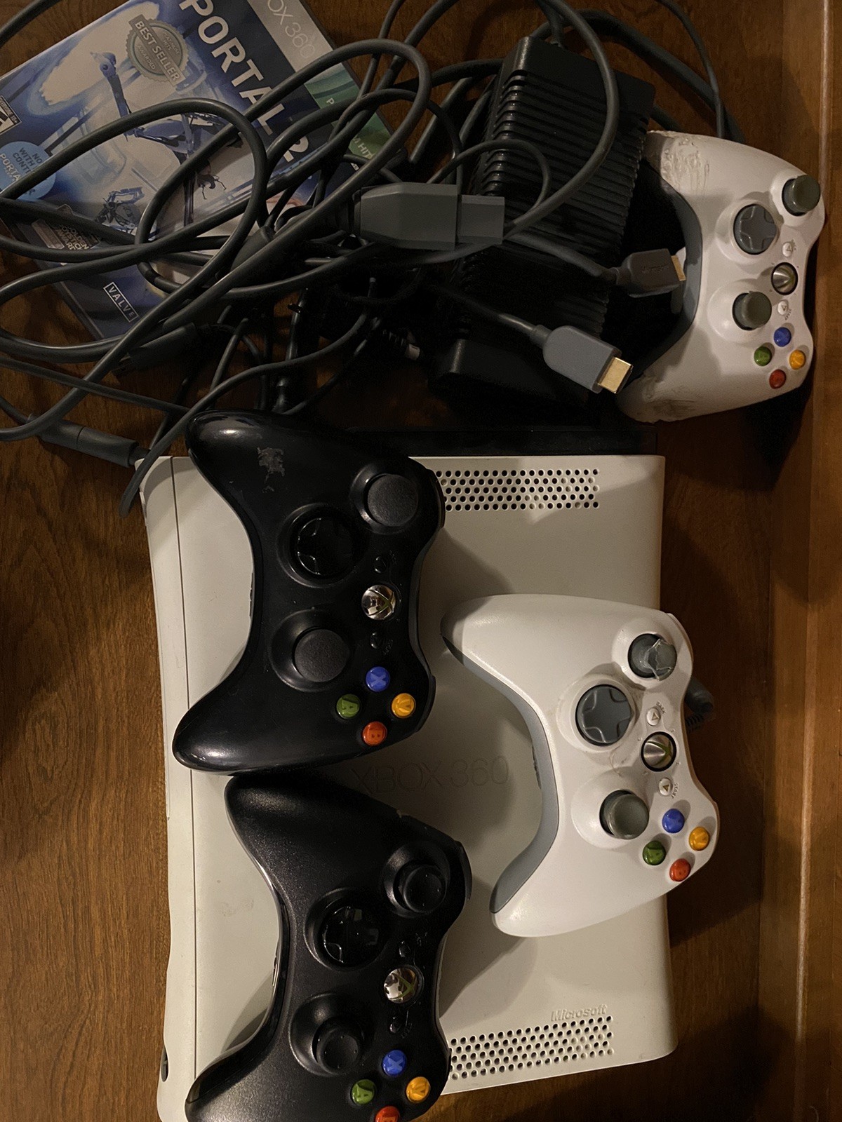 Microsoft XBox 360 White Video Game Console Gaming System HD Bundle