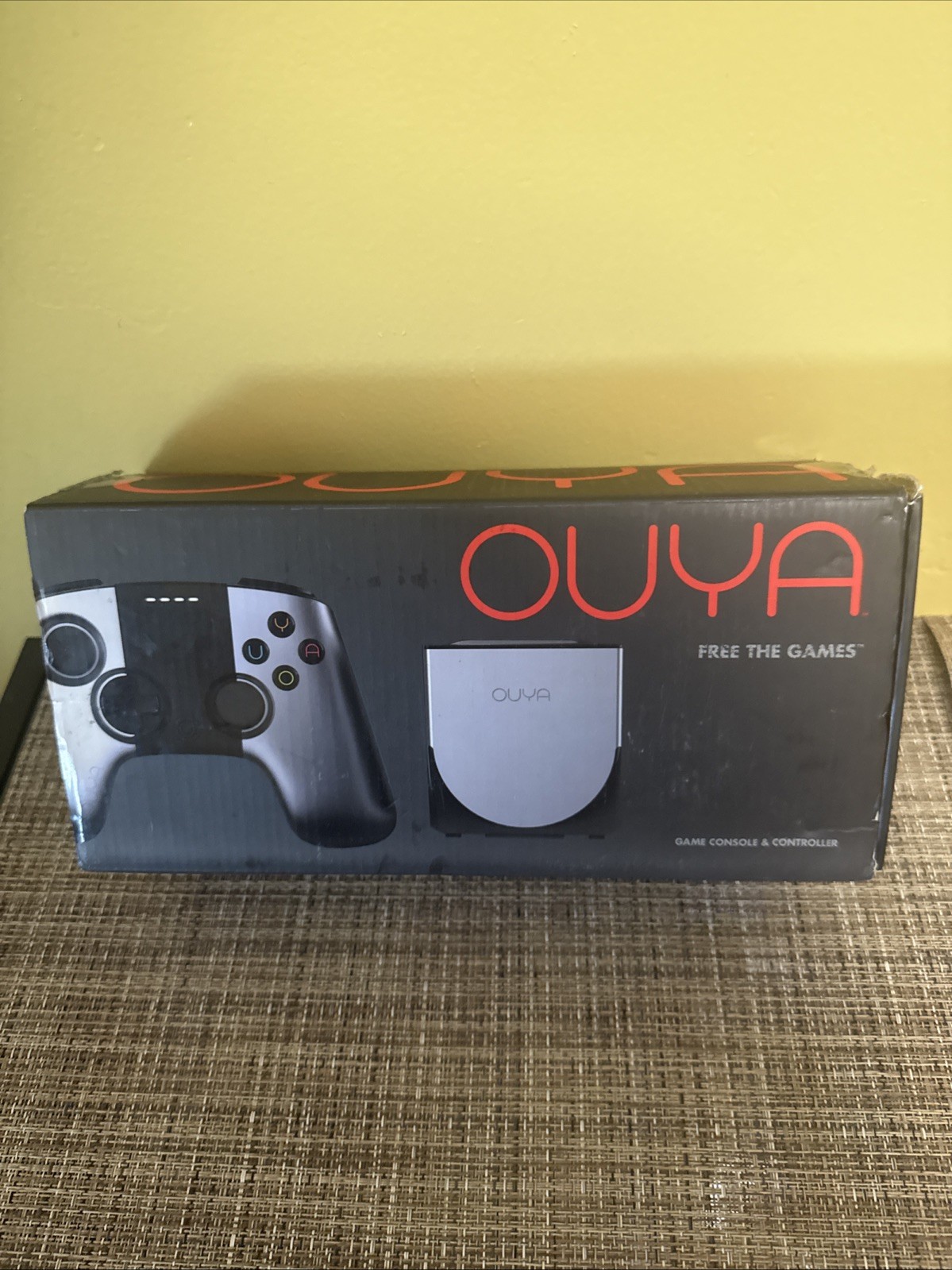 OUYA Video Game Console & 1 Controller