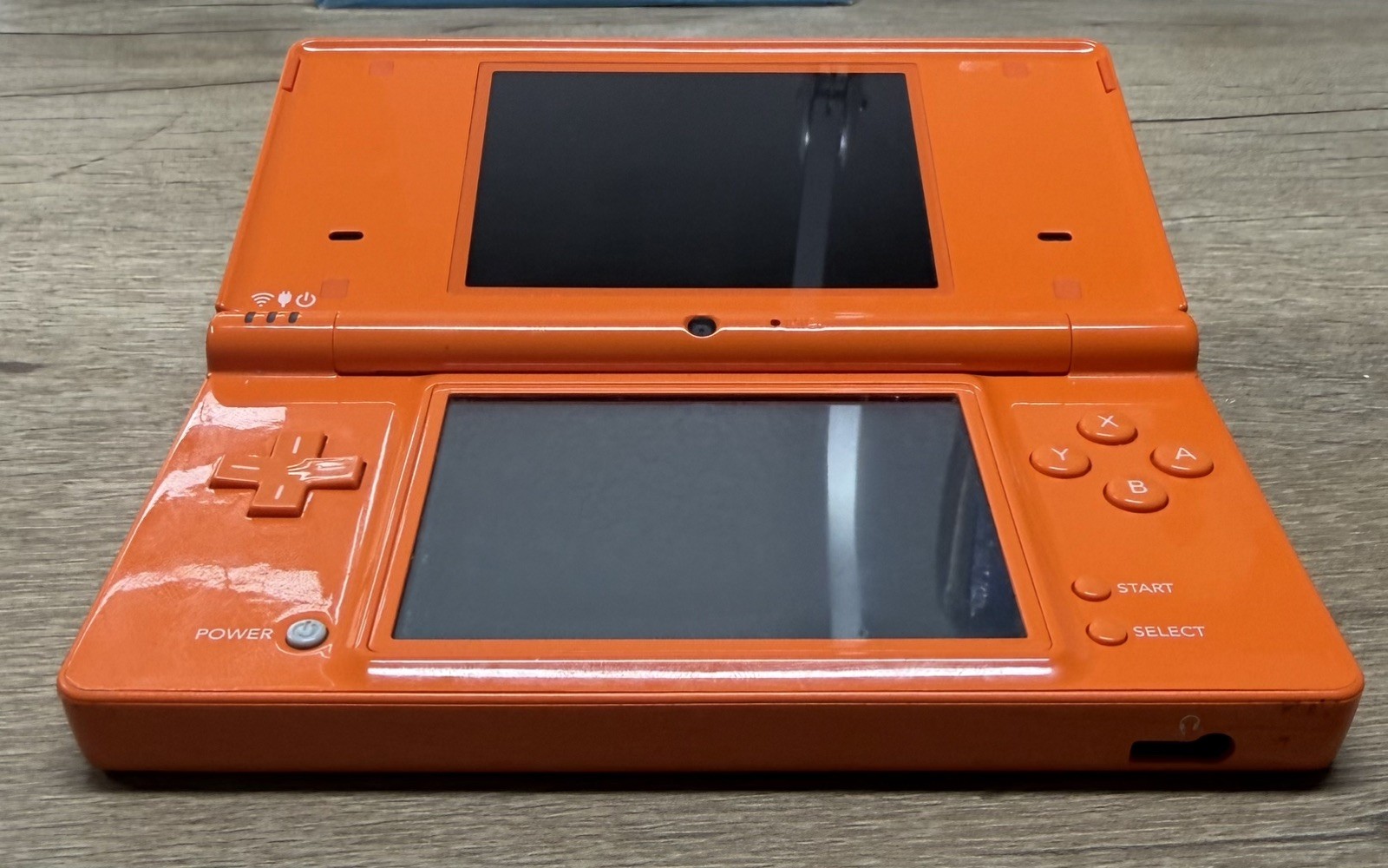 Nintendo DSi Orange Console Clean Tested Working Charger, Stylus, 4GB, Protector