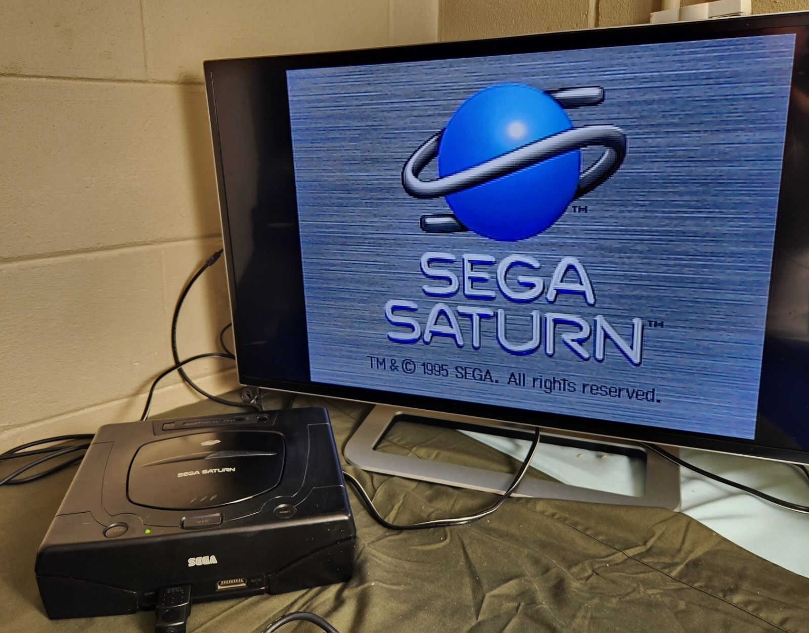 SEGA Saturn Console MK-80000A With Complete Saturn Bomber Man Tested & More!