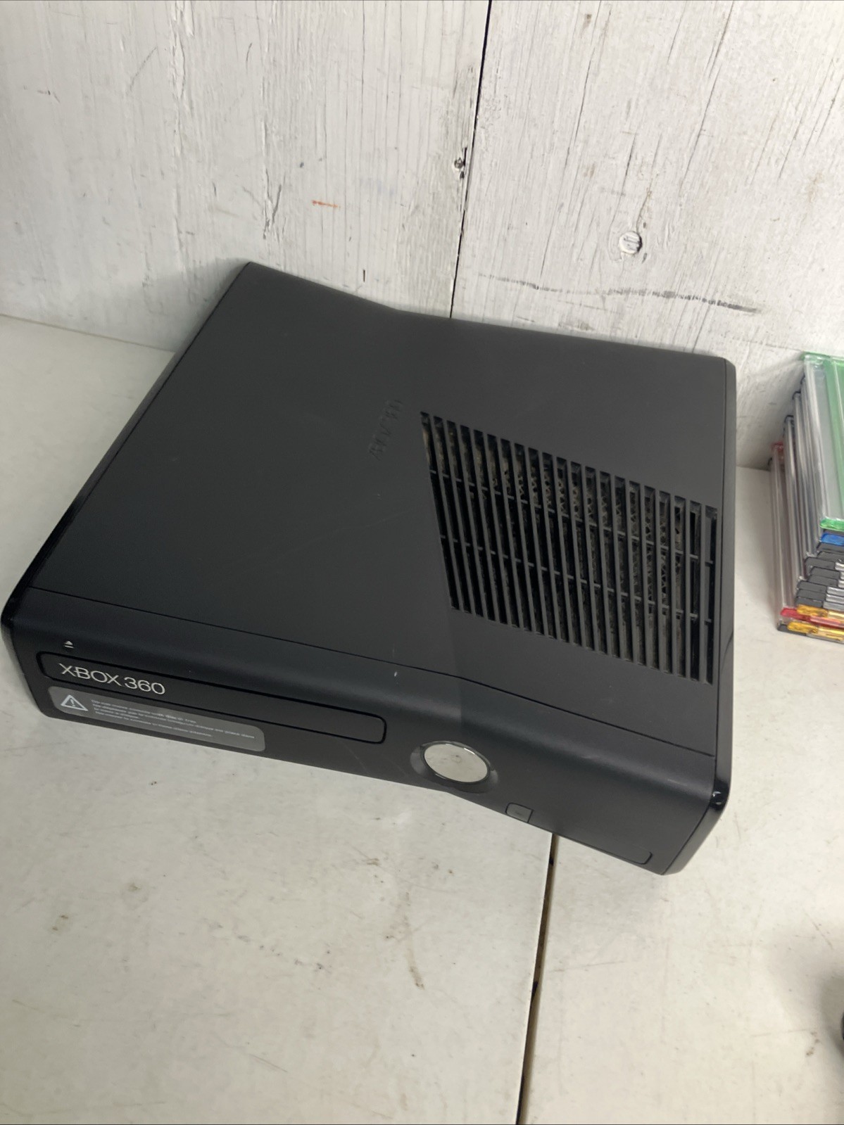 Xbox 360 S Slim Bundle 1439 Console 250GB 15 Games Skyrim GTA SKATE BIOSHOCK