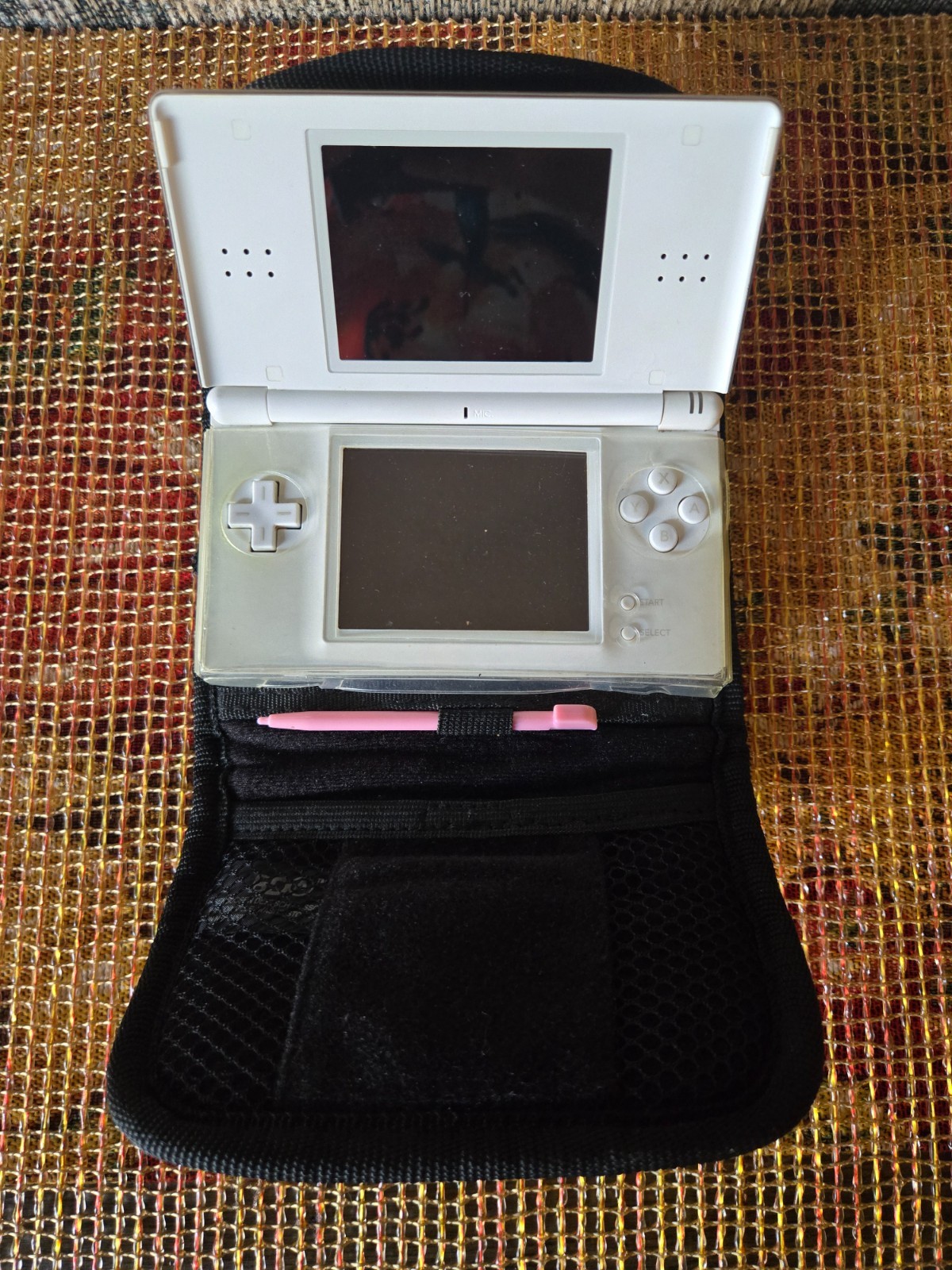 Nintendo DS Lite Console White With Charger, Stylus, Case + 5 Games