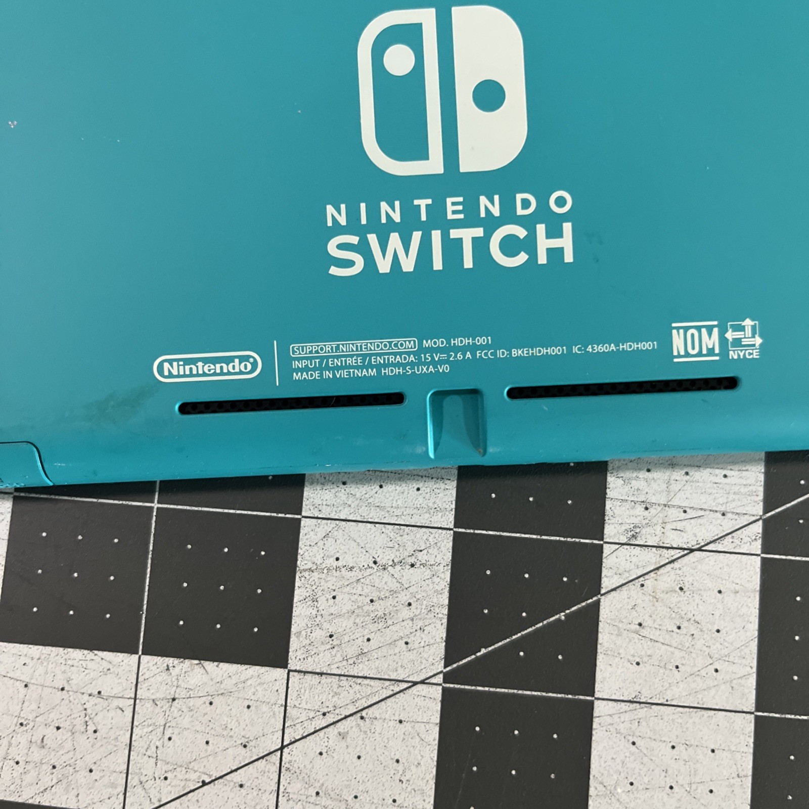 Nintendo Switch Lite HDH-001 Turquoise Handheld Console 32GB / Super Mario U