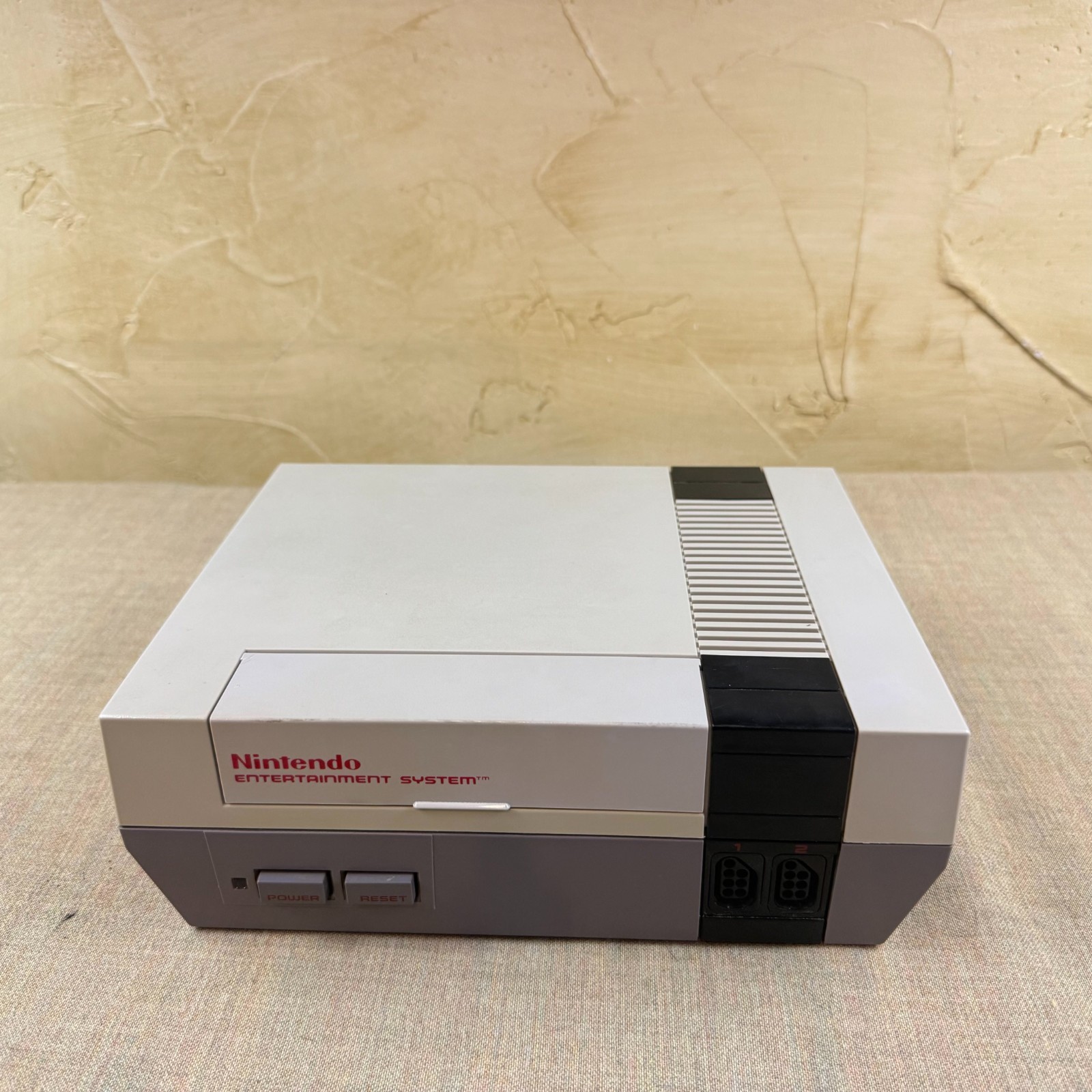 Nintendo NES Console Bundle 2 Controllers New Pin Connector Tested Clean