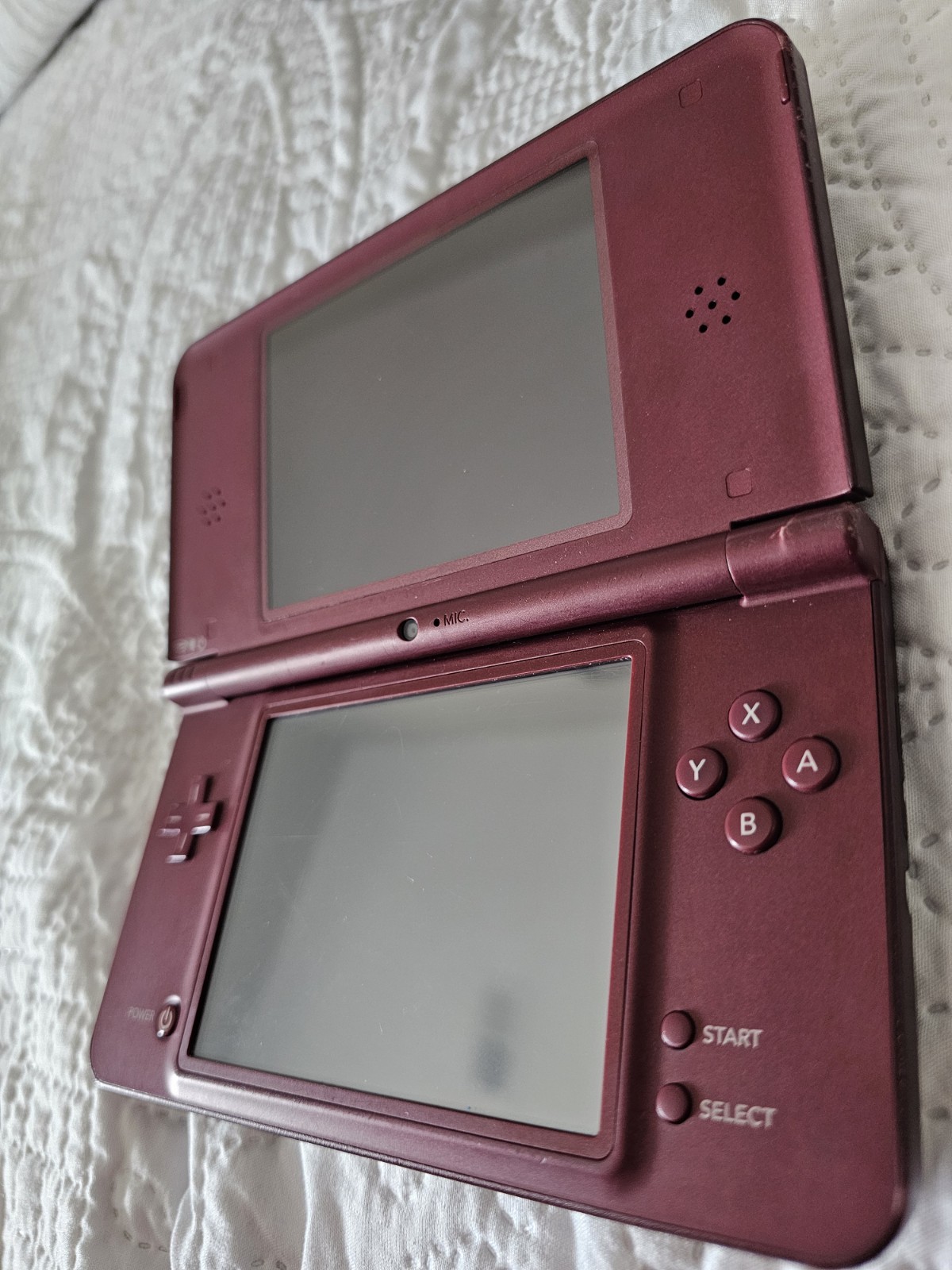 USA Nintendo Dsi XL Burgundy 10 Games Tested And Working! No Charger & Stylist.