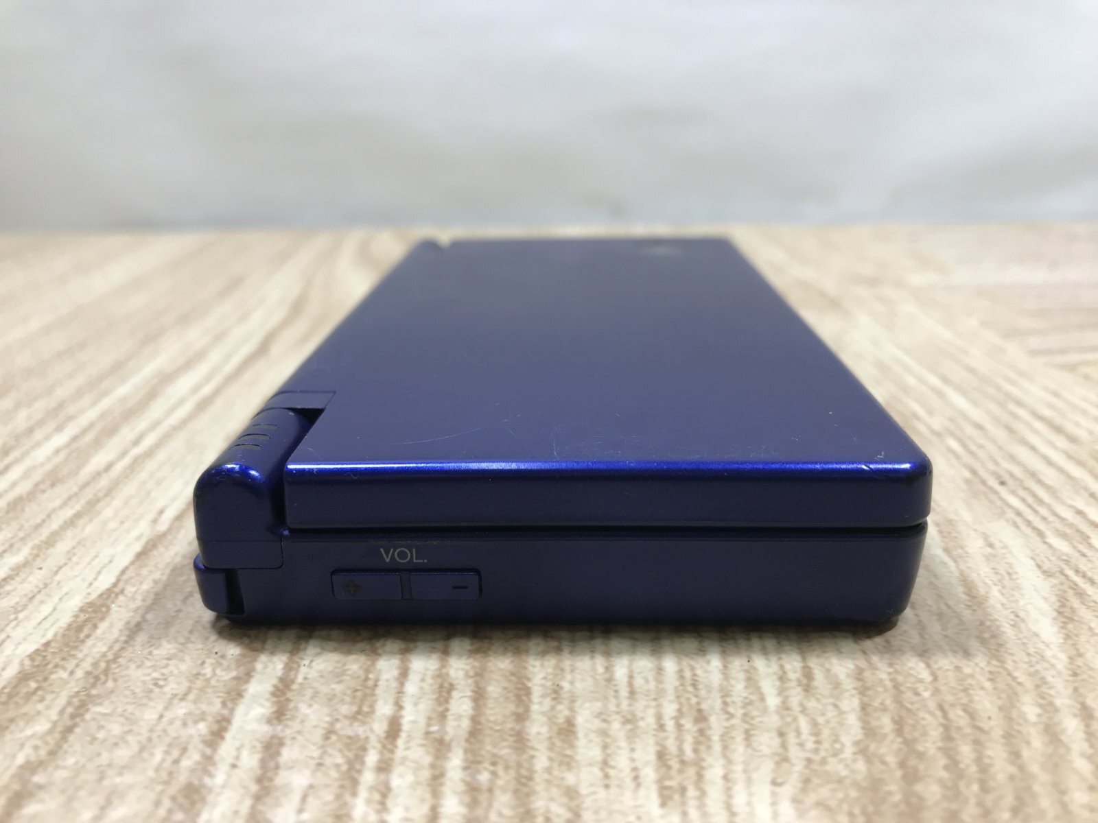 Nintendo DSi DS Metallic Blue Console Nintendo Japan – With Defects LG9523