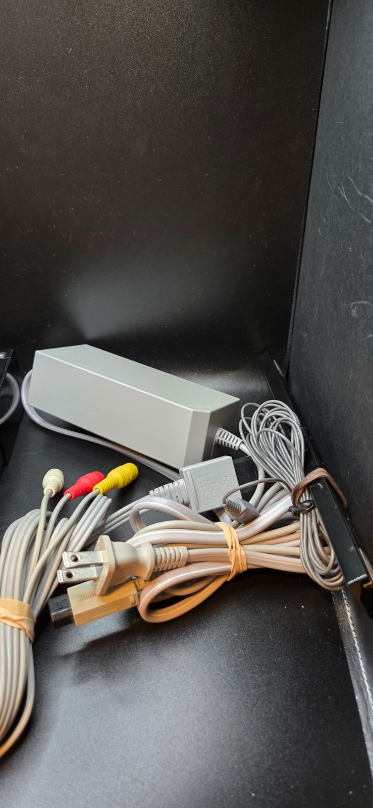 Nintendo Wii Black- Power Supply, Sensor bar and RCA Tested No Controllers