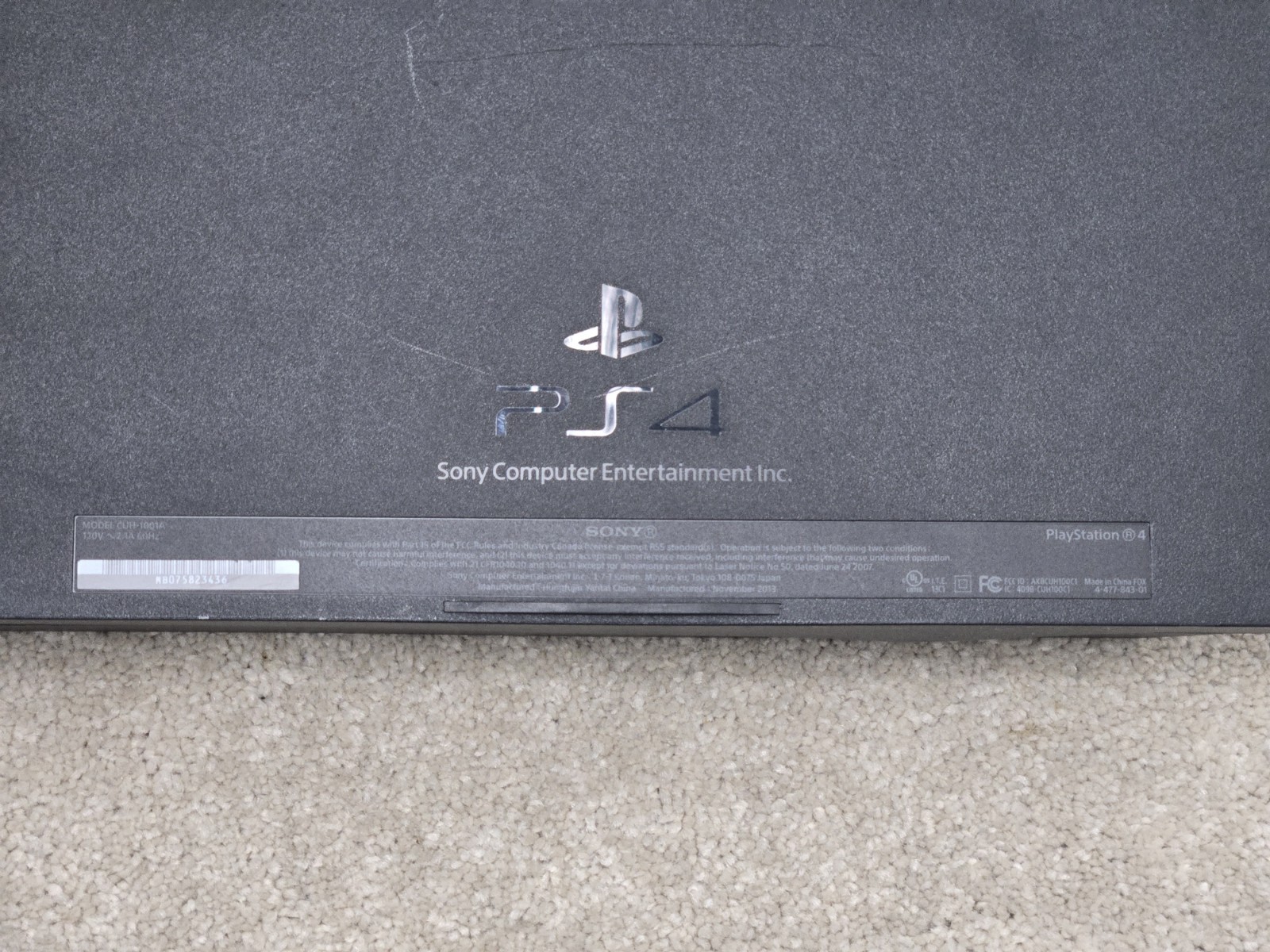 ps4 gaming console CUH-1001A black portable tested family fun 500GB console only