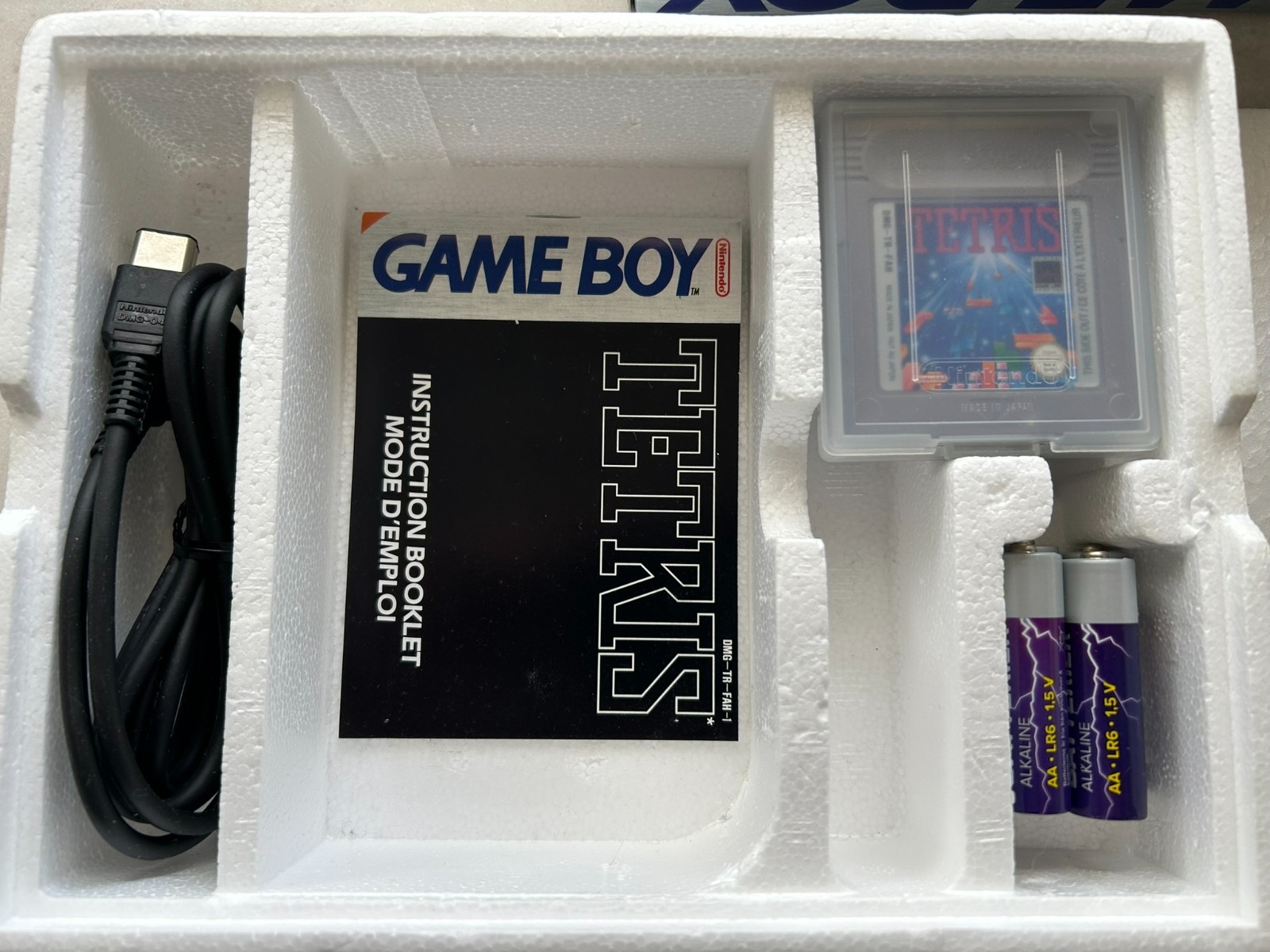 Nintendo Game Boy System DMG-01 Dutch? in BOX with 4 Games Tetris Pokemon Gold