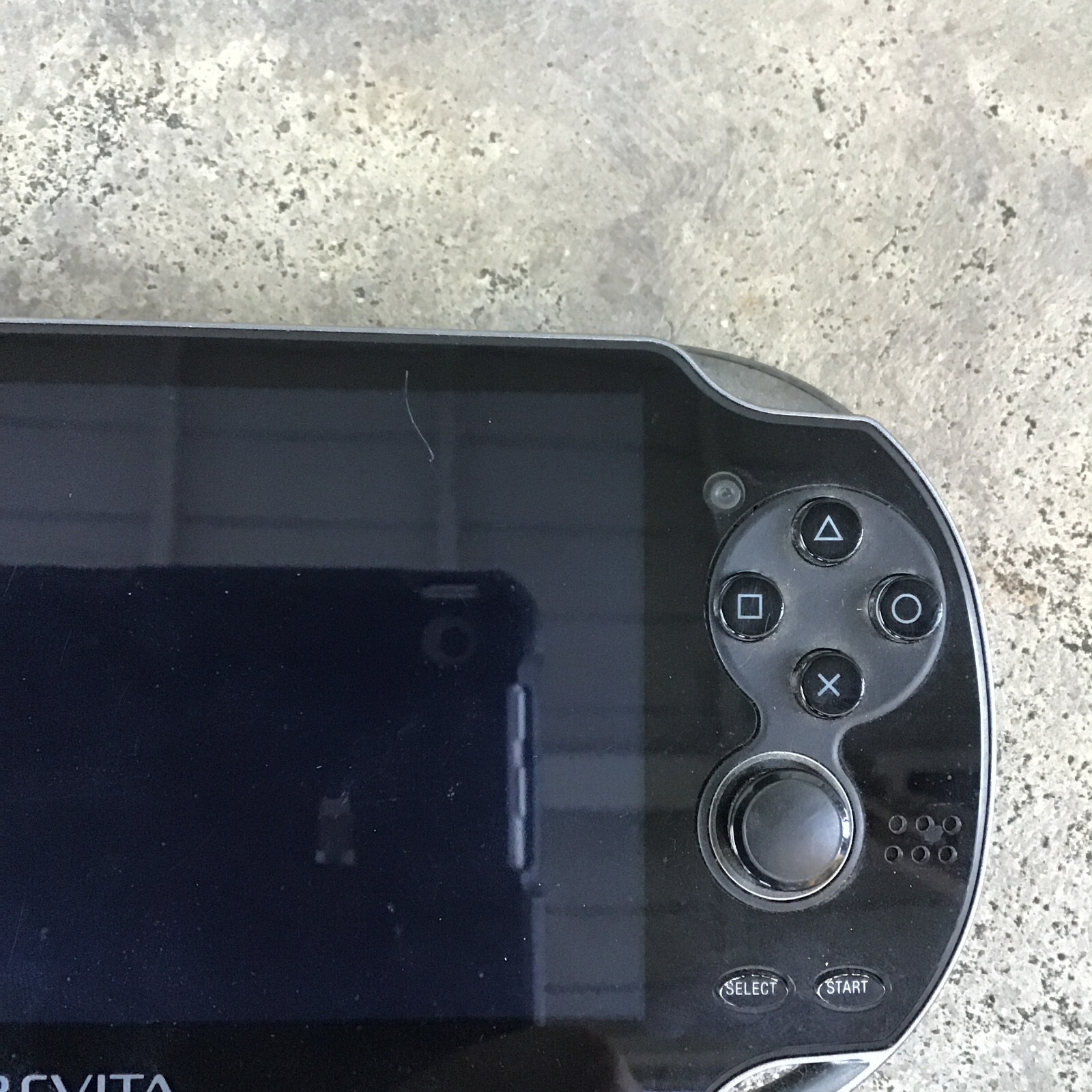 Sony PlayStation Vita PCH-1001 Black Handheld Console with OEM Charger Tested