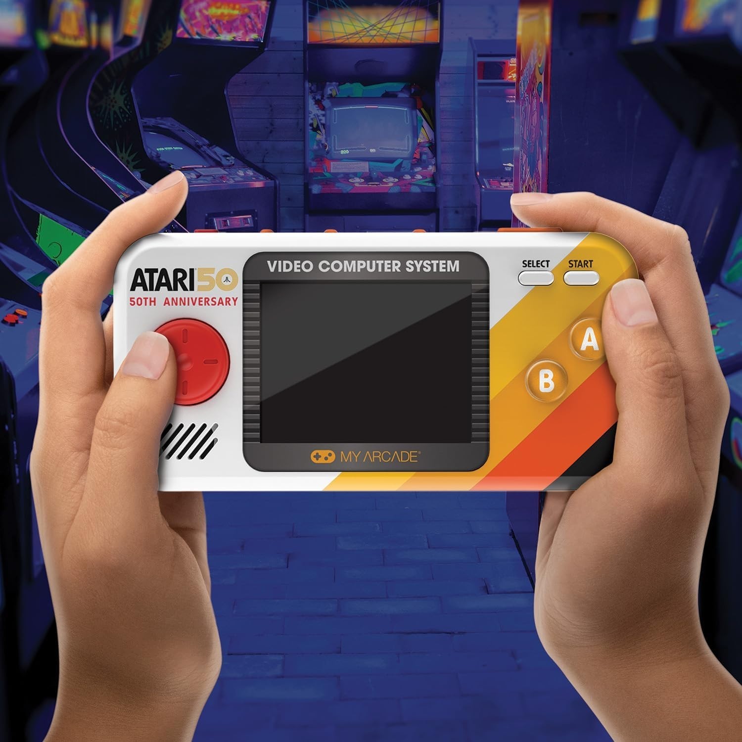 Ergonomic Atari Pocket Player: 100 Games, 2.75″ LCD Display – Gaming Redefined