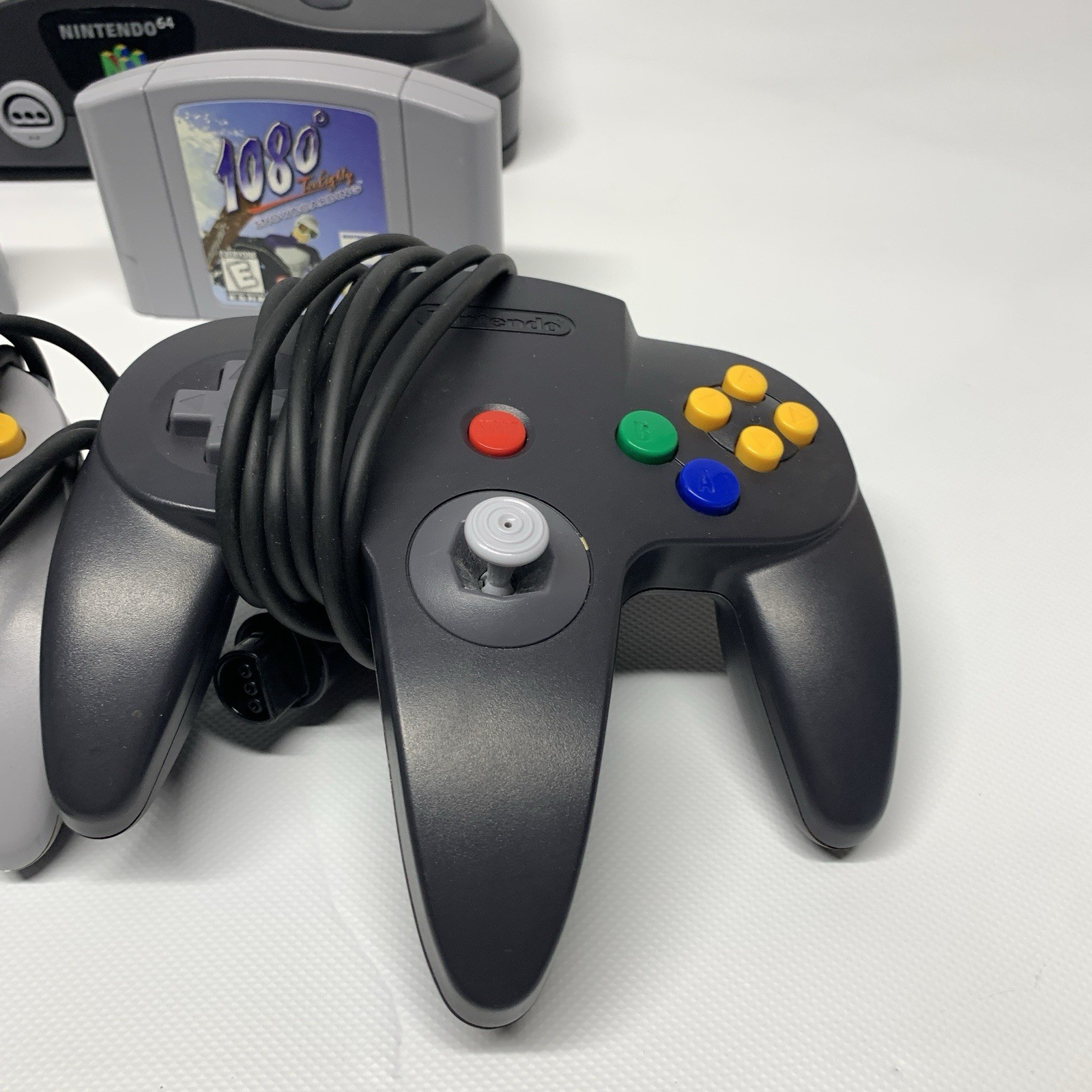 Nintendo 64 N64 Console Bundle NUS-001 (USA) 2 Controllers, 2 Games, NO AV Cord