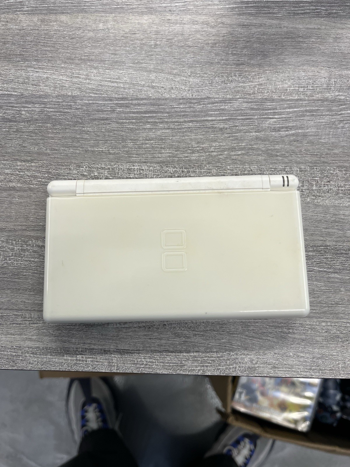 Nintendo DS Lite Silver(yellowed case)