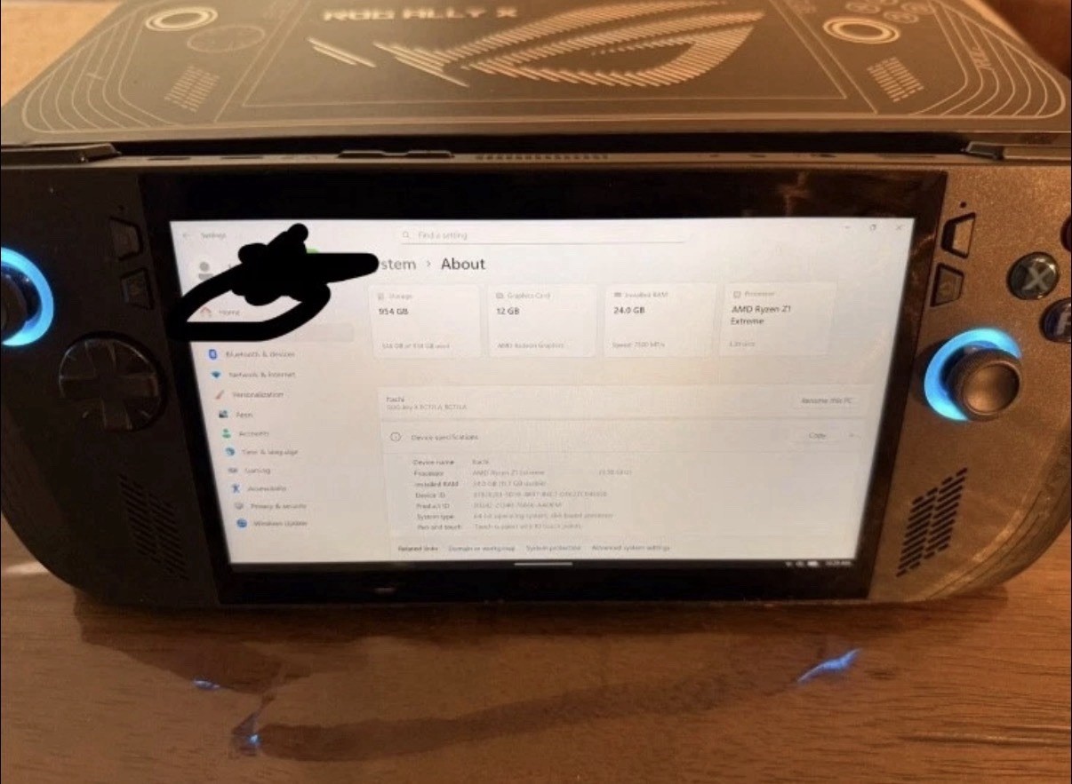 Asus ROG Ally X AMD Ryzen Z1 Extreme 24GB RAM 1TB Black