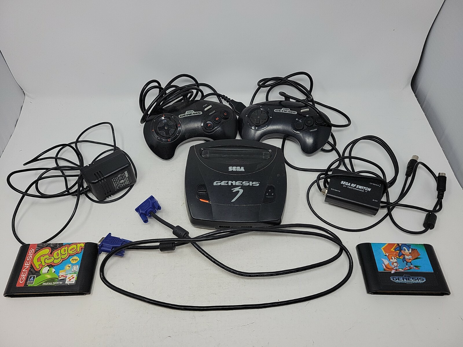 Sega Genesis 3 Lot: Black Console/ 2 Controllers/Frogger/Sonic 2 NOT Tested