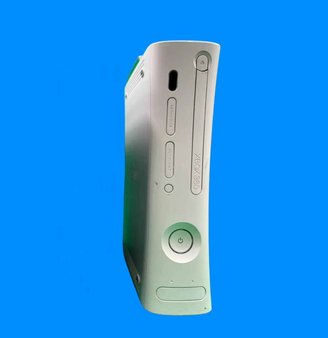 Microsoft Xbox 360 120GB Gaming Console, PAL Region, White, Used, Scratched