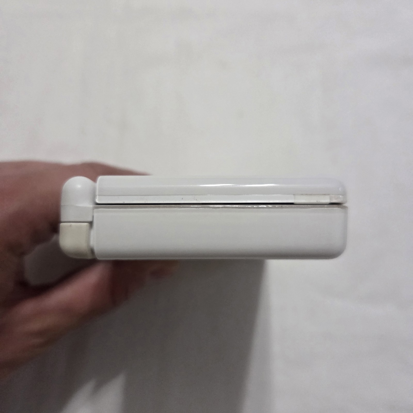 Broken Nintendo DS Lite White Handheld Console Multiple Issues Turns On – READ