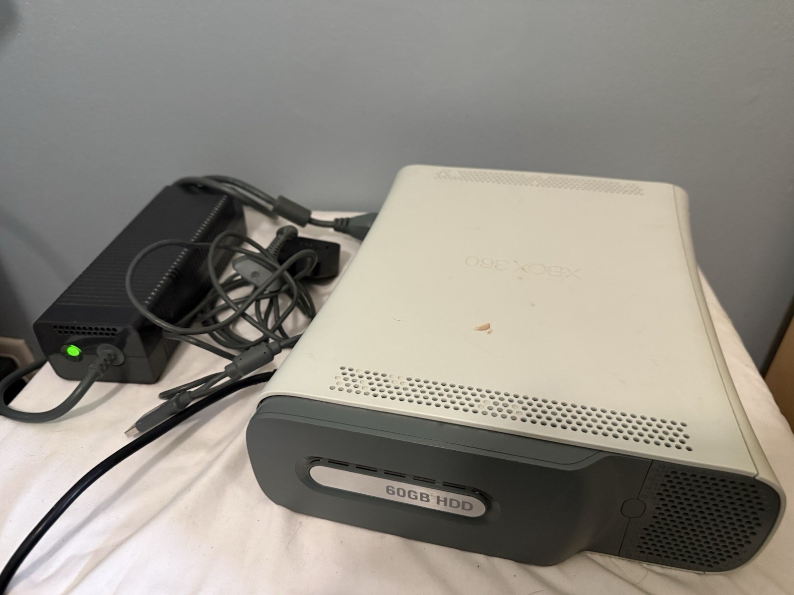 Xbox 360 Console 60GB HDD – Power Cable + Controller