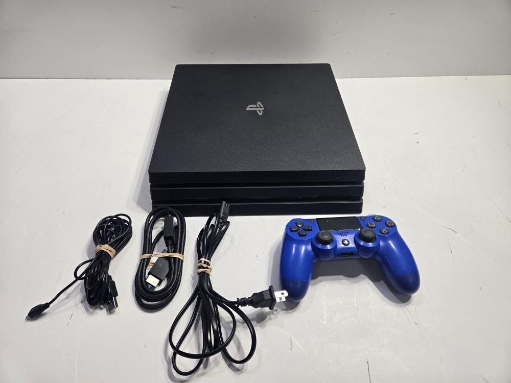 SONY PLAYSTATION 4-PRO-1TB (P11032901)