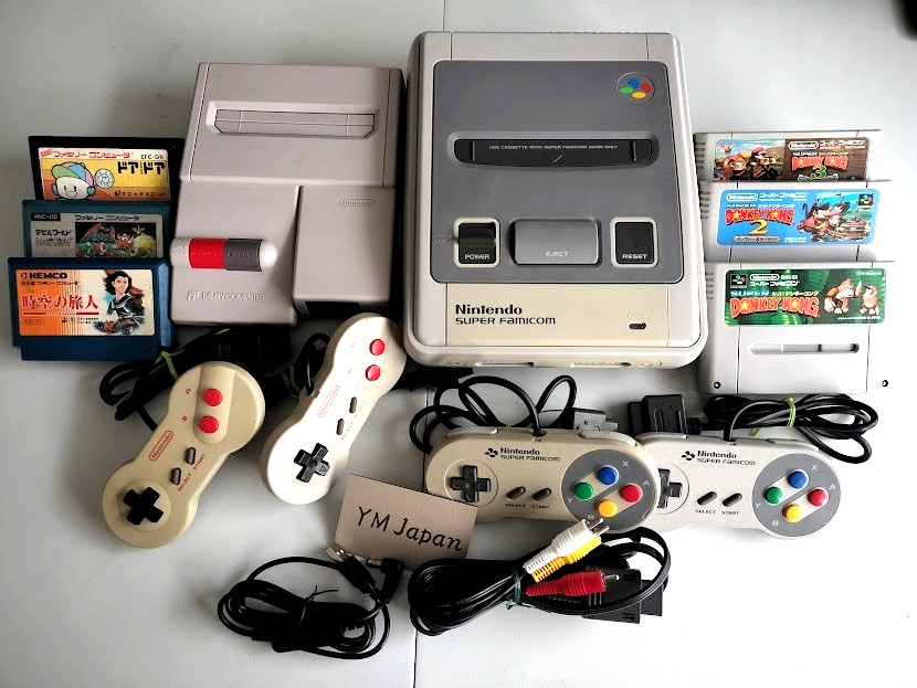 Nintendo Super Famicom and New Famicom Console Set w/6 Games Japan Used