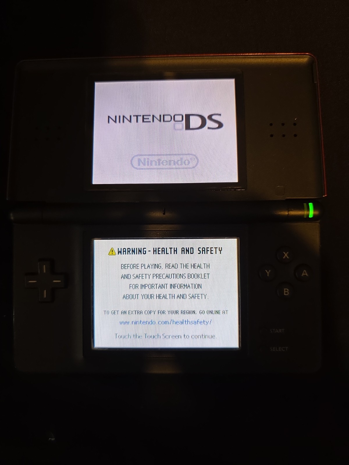 Nintendo DS Lite Crimson Handheld System – Red/Black