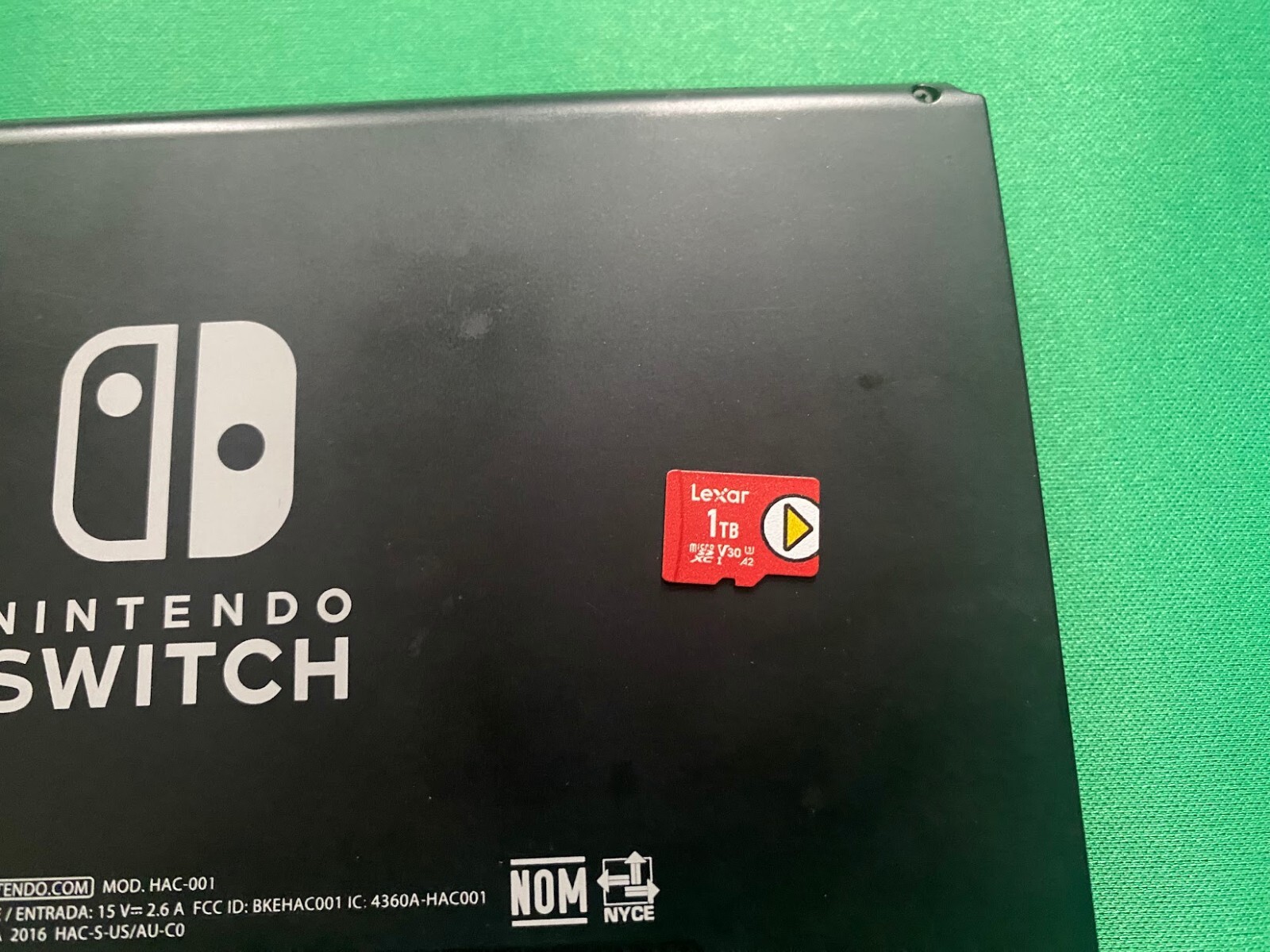 Nintendo Switch 32GB Handheld Console – Neon Red/Neon Blue HAC-001 + 1tb MicroSD