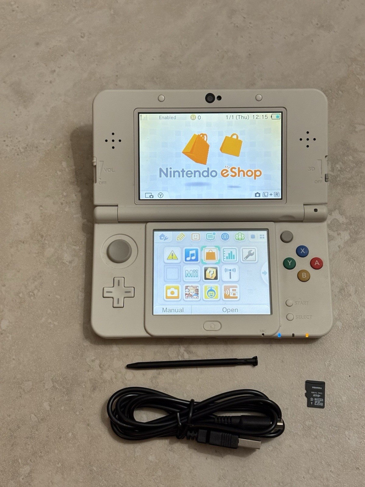 Nintendo New 3DS White Edition Handheld System Console With Charger USA Seller