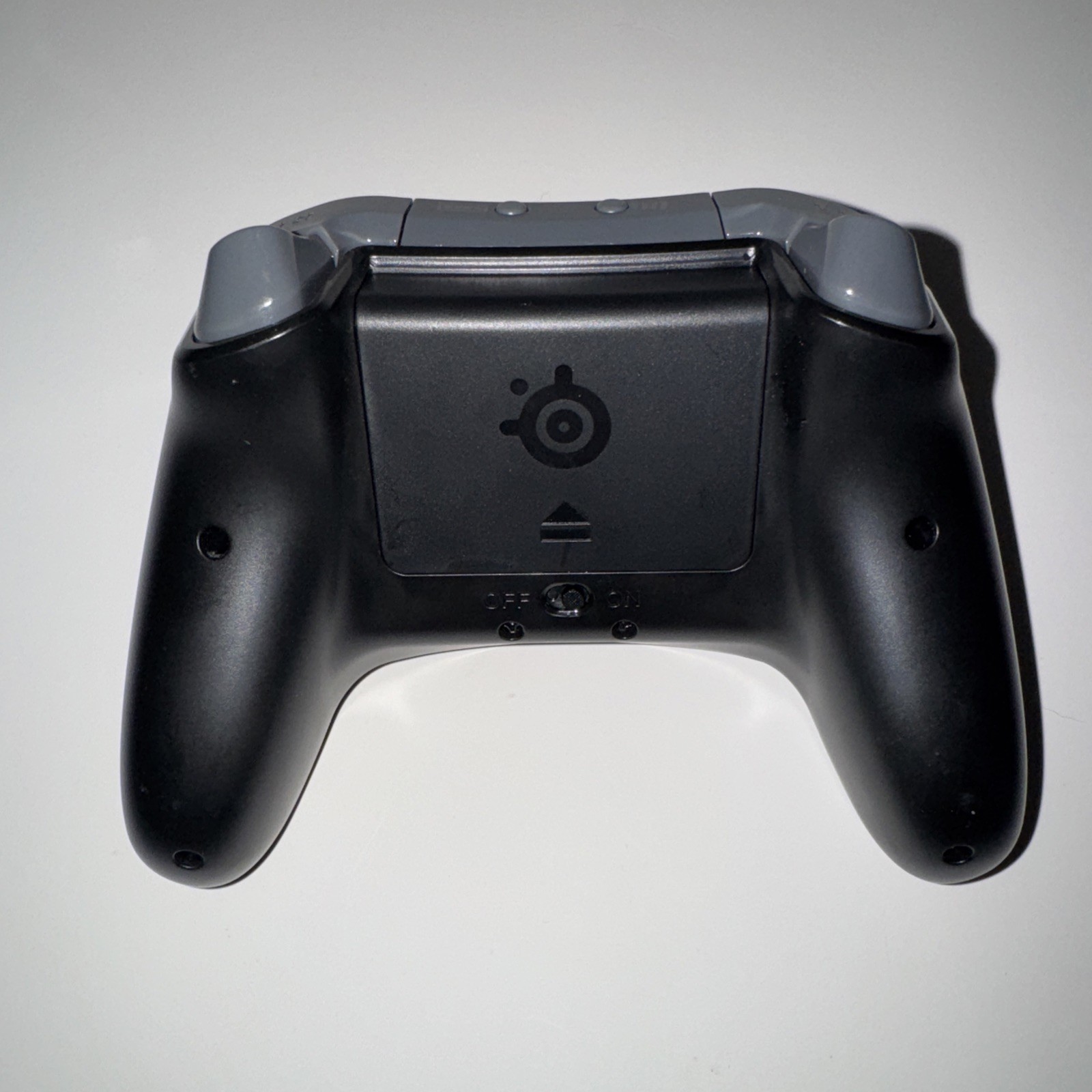 SteelSeries Stratus XL Gaming Controller for iOS Windows & Android