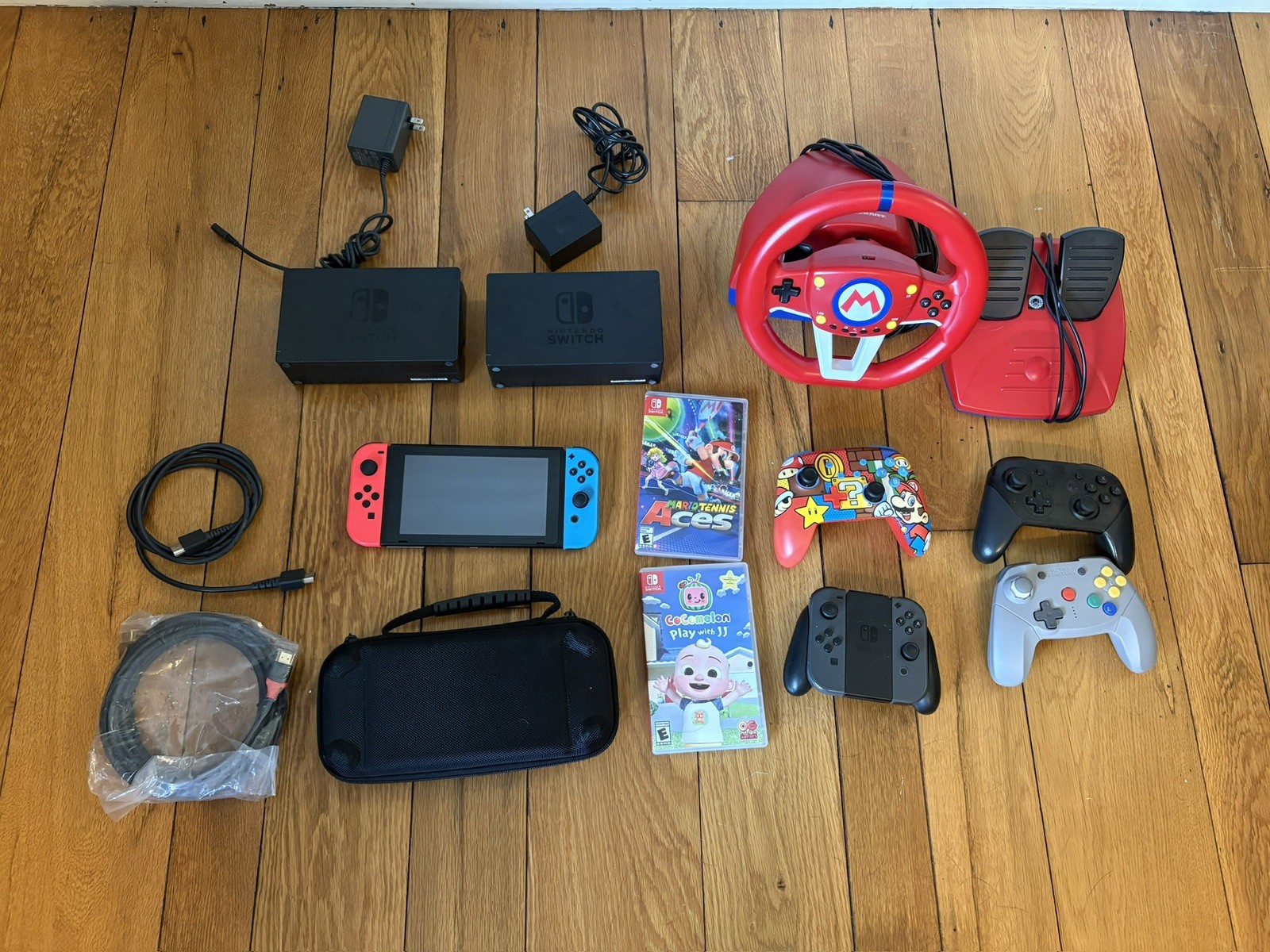 Nintendo Switch Lot – Games, case, Extra Dock, Steering Wheel, Controllers!