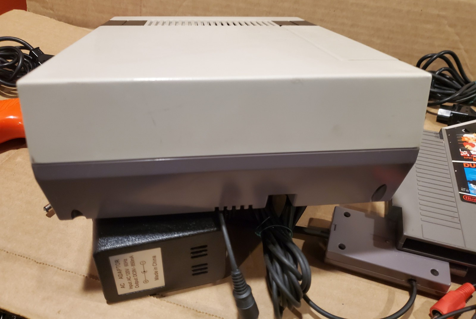 Nintendo NES Action Set Home Console – Tested Working + contrioller zapper game