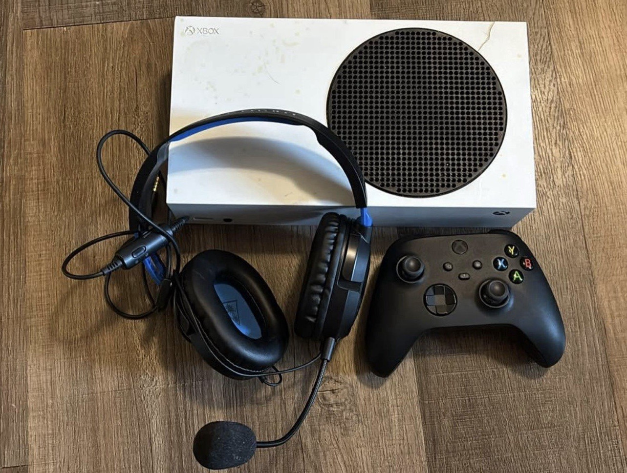 Microsoft Xbox Series S 512GB White Console Bundle w/ Controller, Headset, 4K