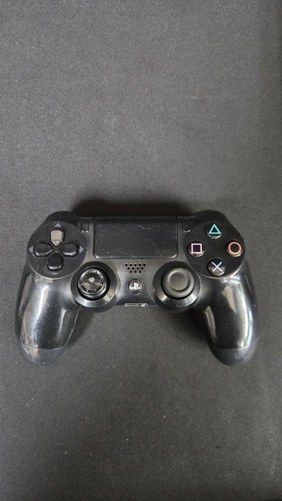 SONY PS4 – PRO 1TB- CUH-7015B – COMES W/CORDS AND CONTROLLER, SOFTWA (C57005711)