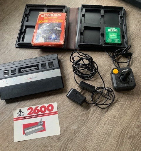 Atari 2600 Junior Jr Console videogame system 2 games storage Book manual Tested