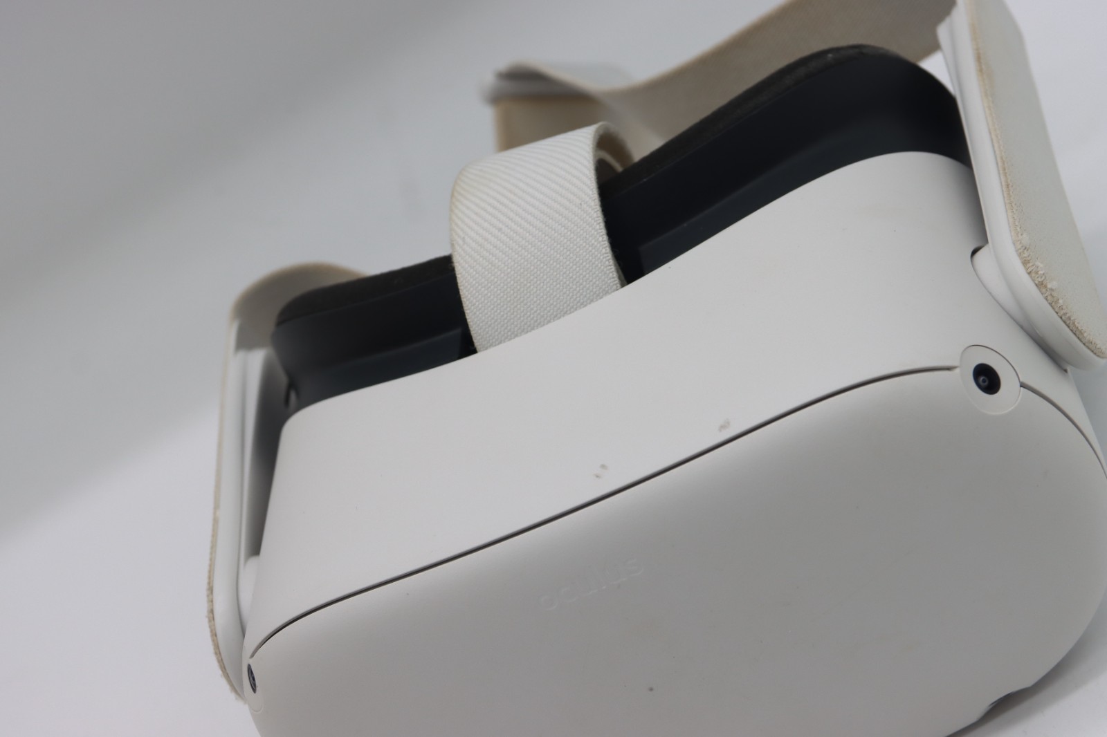 Meta Quest 2 256GB Standalone All-in-One VR Headset KW49CM